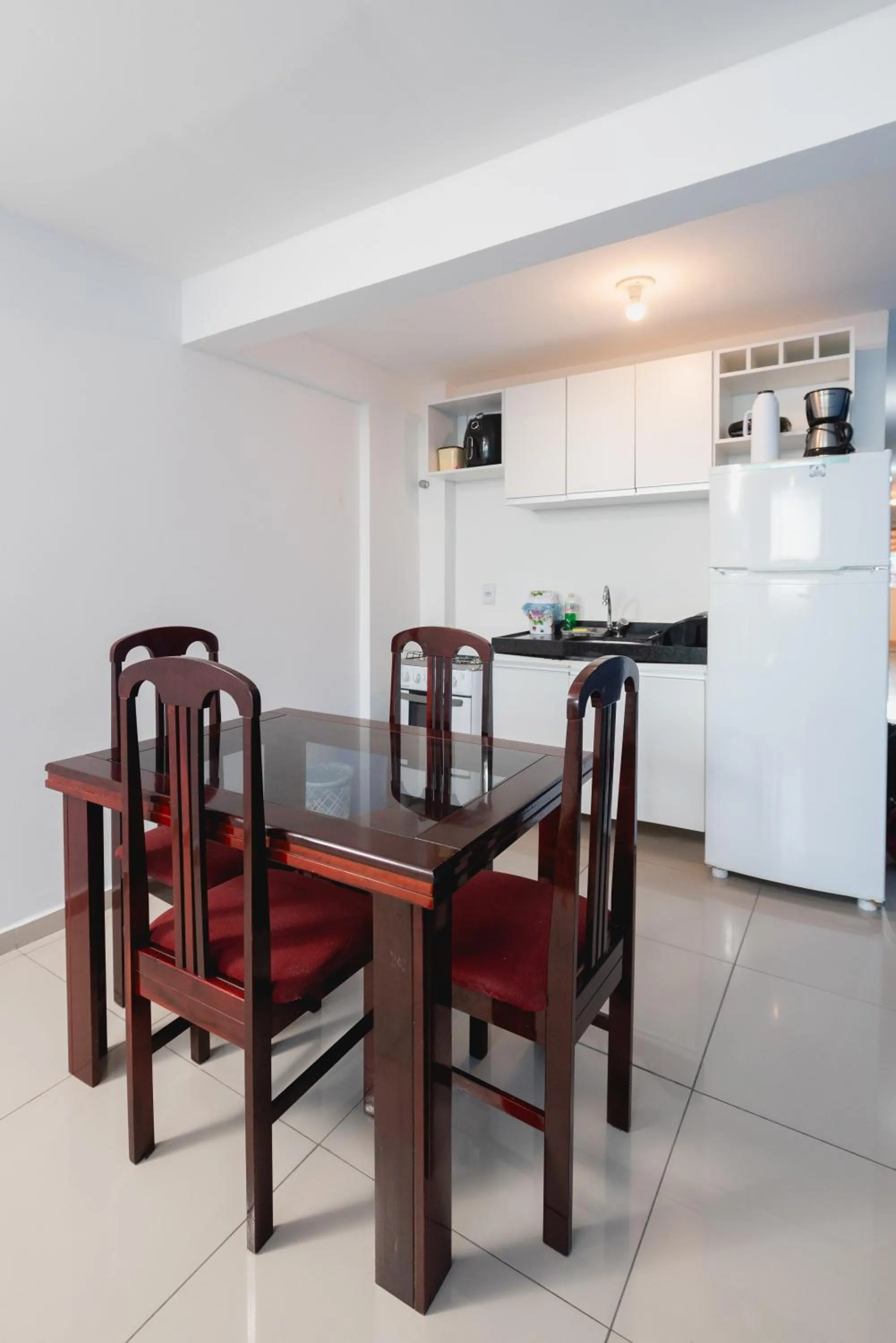 Kitchen or kitchenette in Apartamentos Natal Ponta Negra Vista Espetacular para o Mar