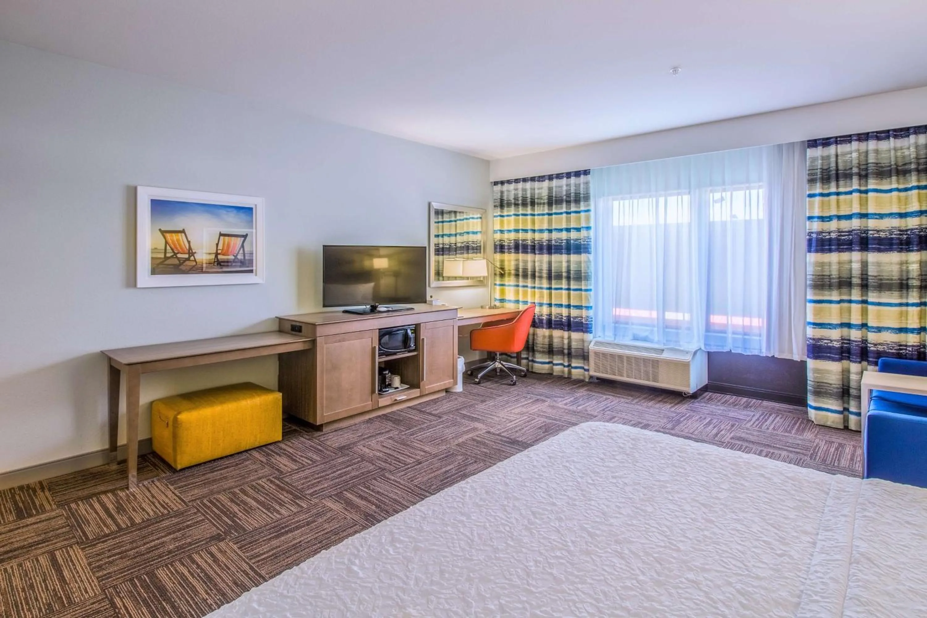 Bedroom, Bed in Hampton Inn Crestview South I-10, Fl