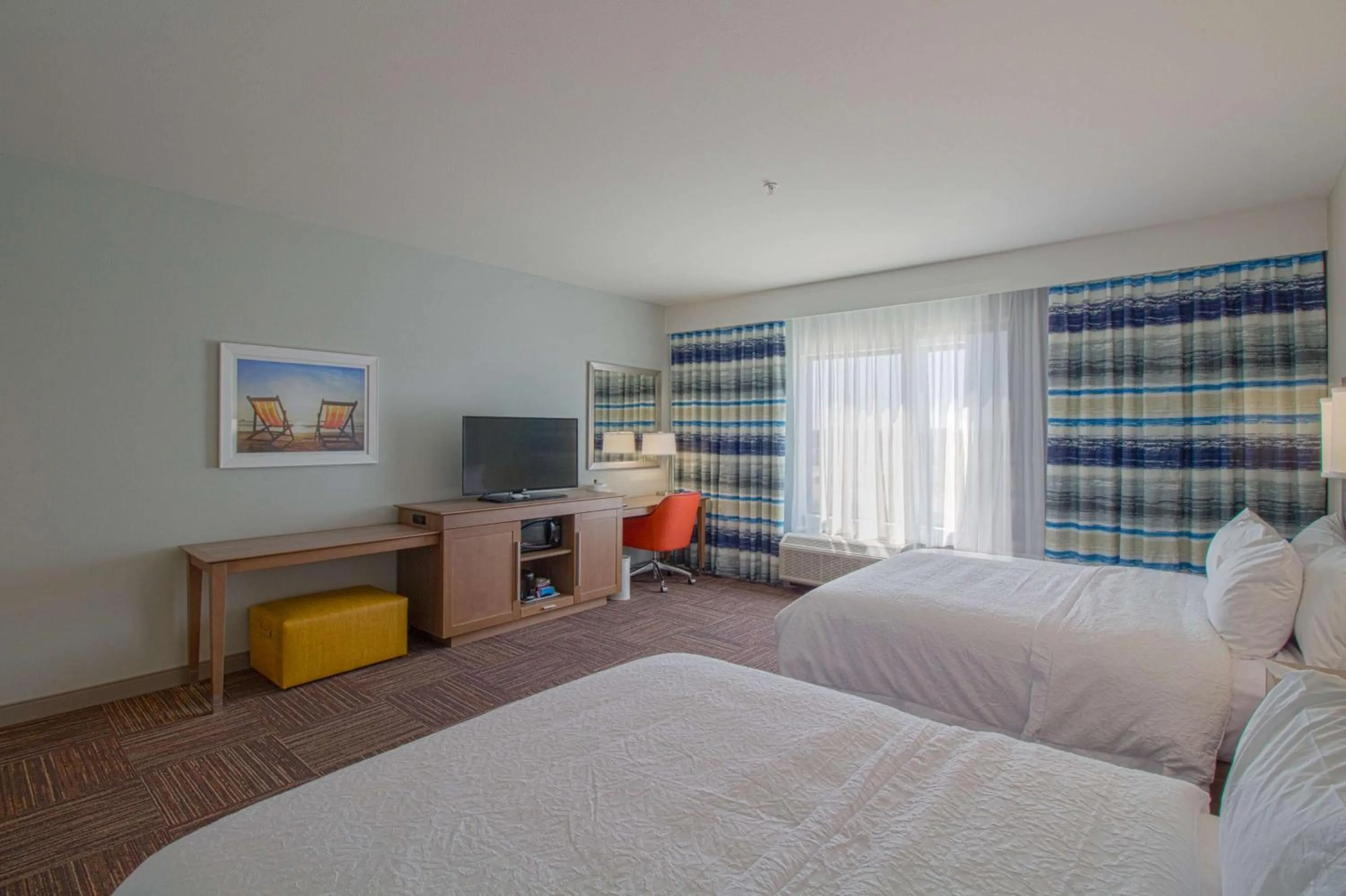 Bed in Hampton Inn Crestview South I-10, Fl