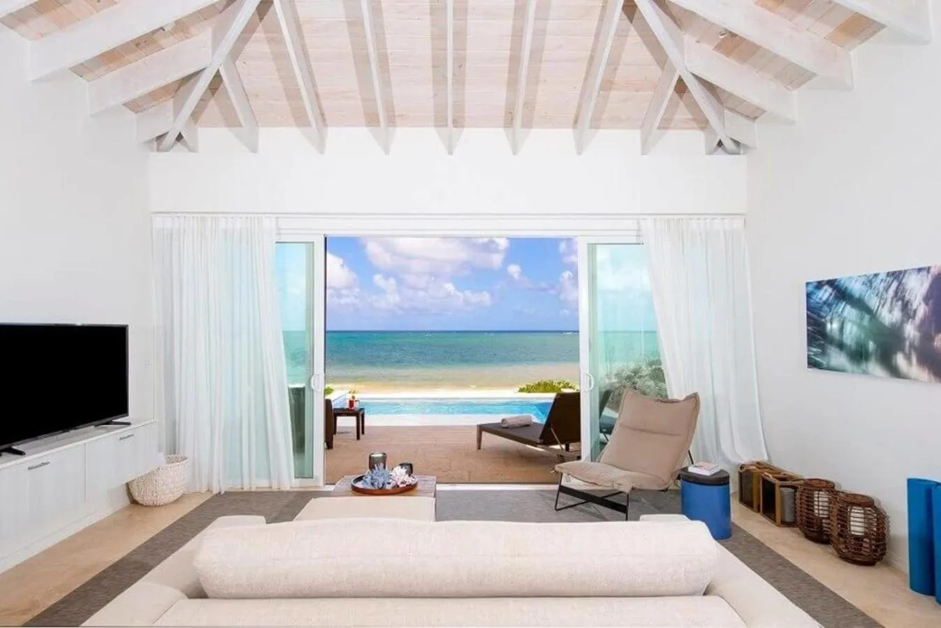 Living room, Bed in Sailrock South Caicos, Small Luxury Hotels of the World