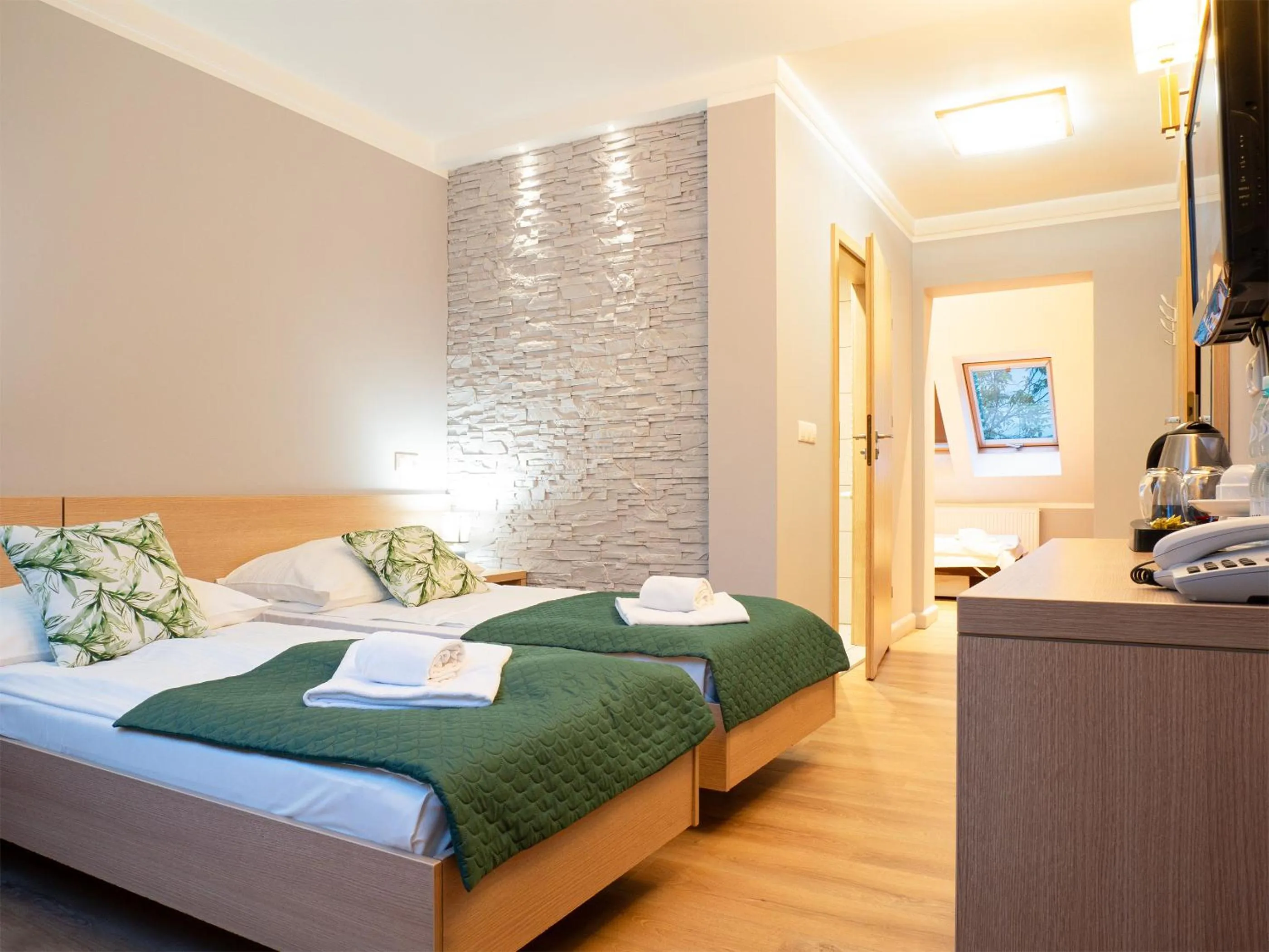 Bed in Dolina Leśnicy SKI & SPA Resort