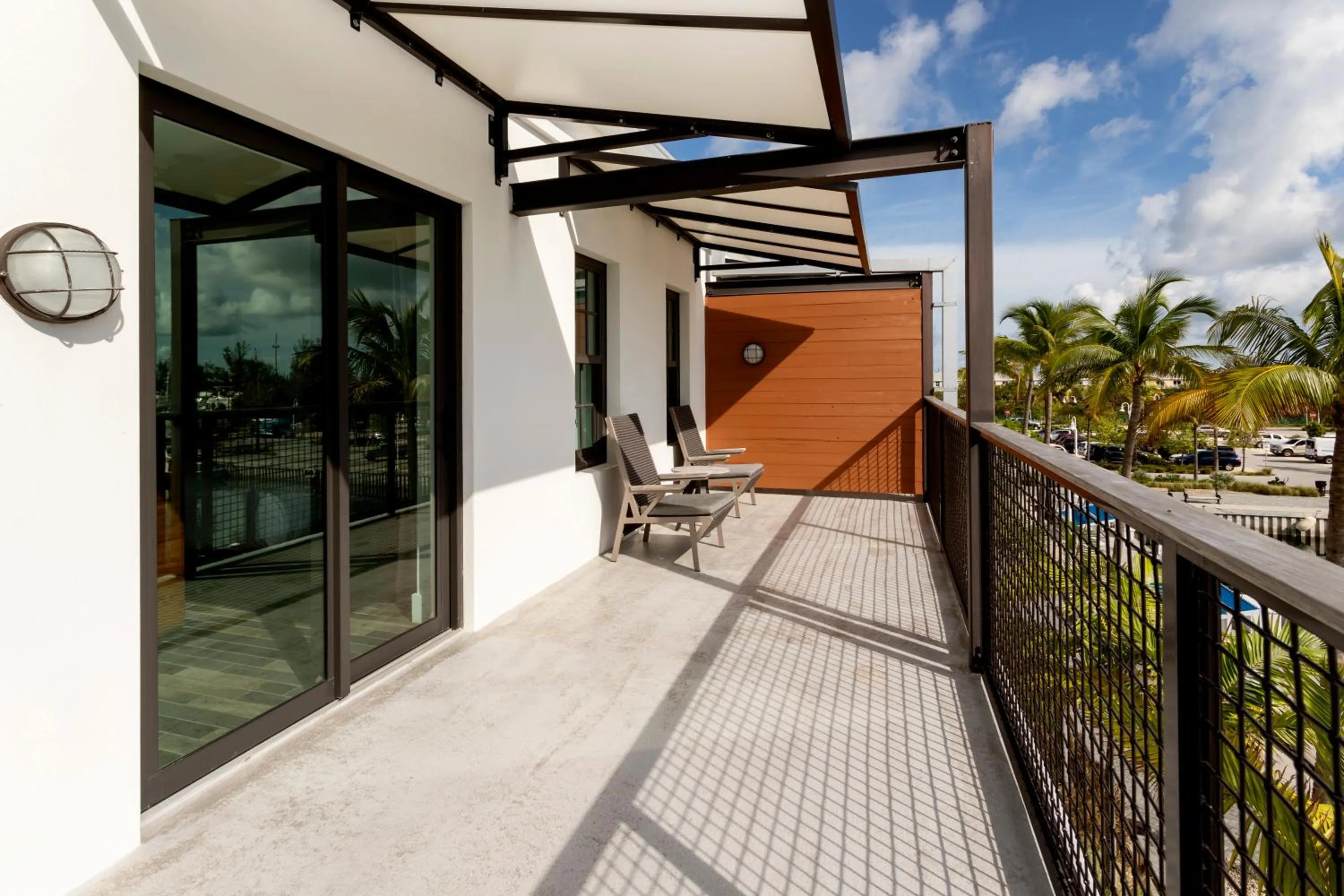 Balcony/Terrace in The Perry Hotel & Marina Key West
