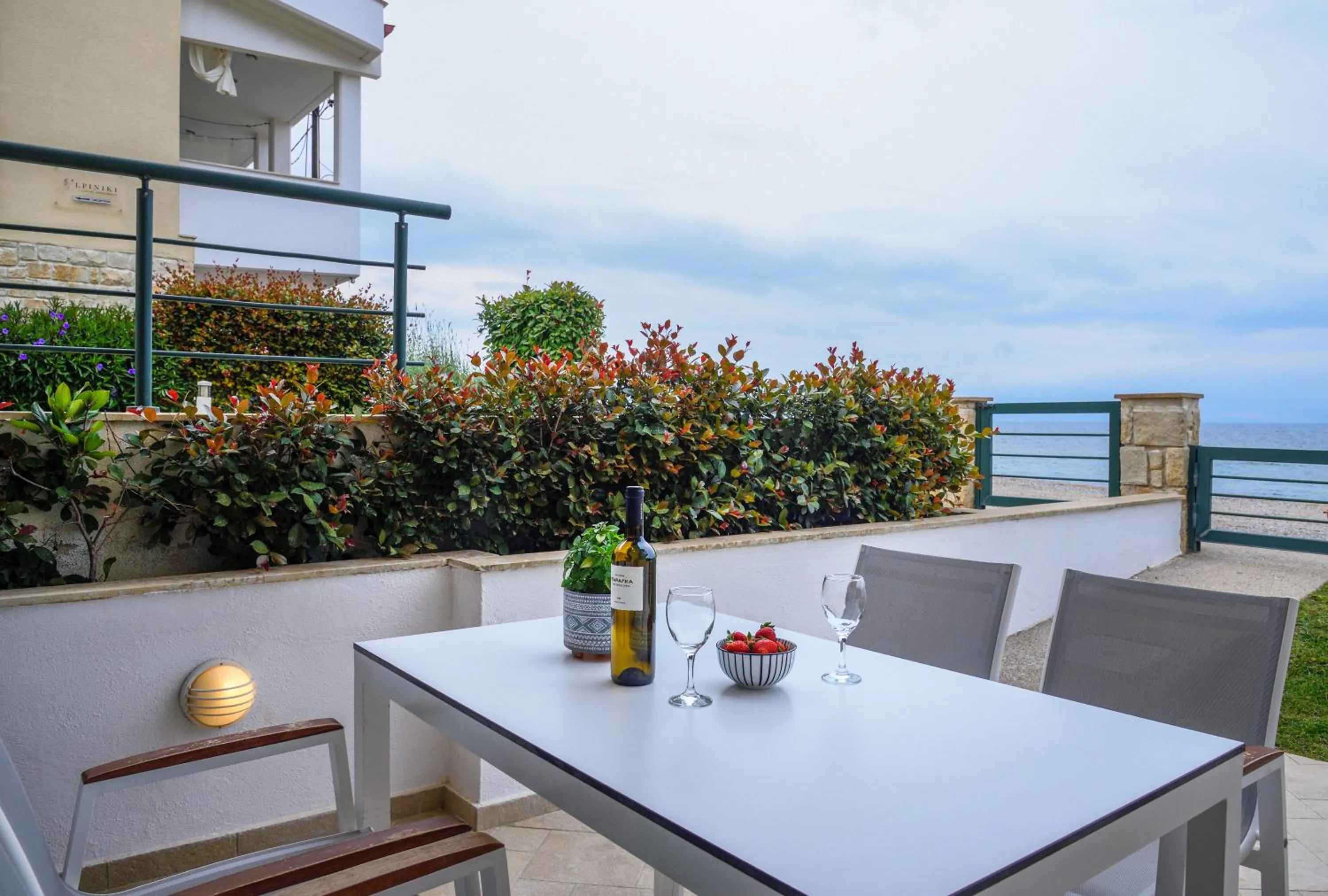 Day in Elpiniki Luxury Apartments