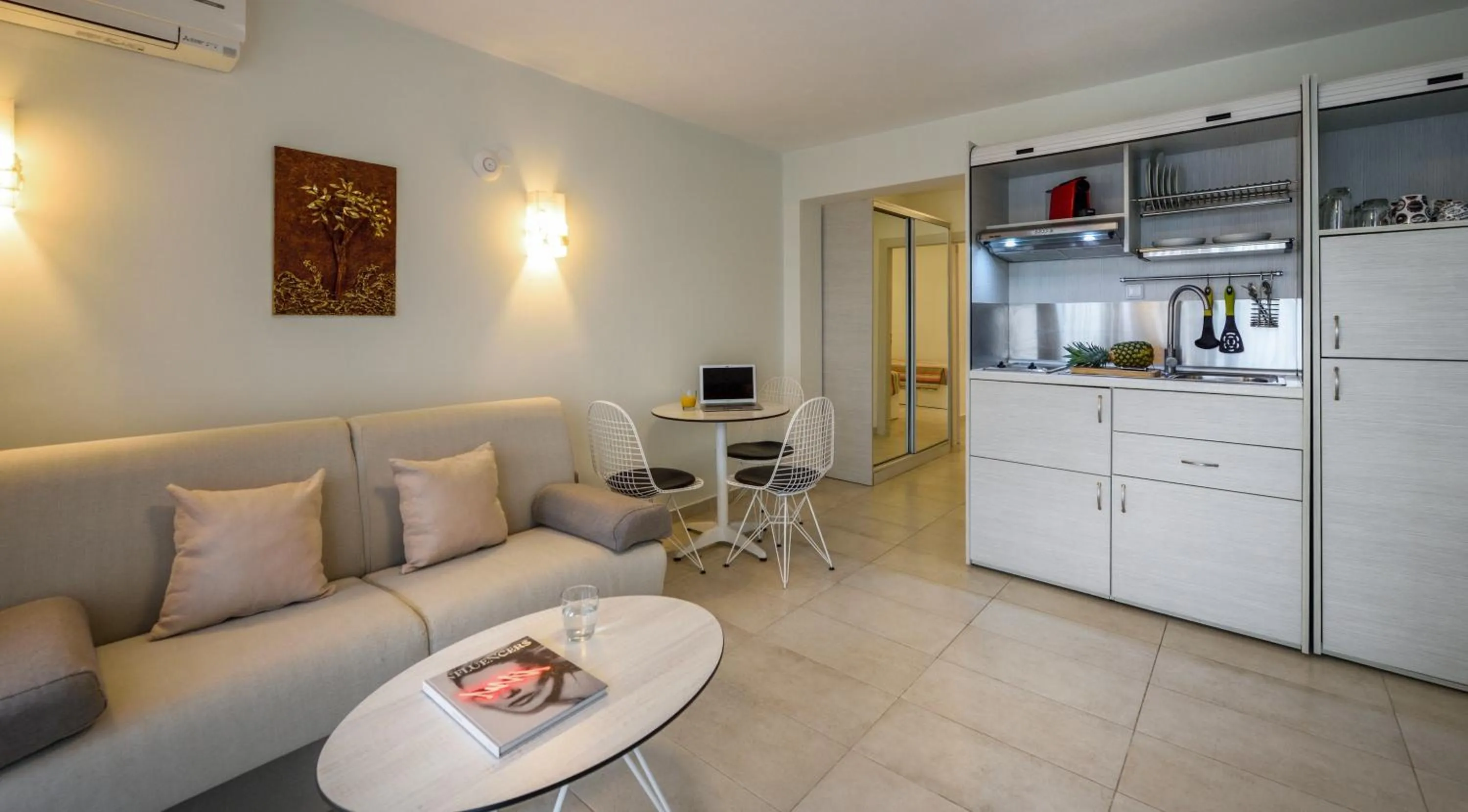 Kitchen or kitchenette in Elpiniki Luxury Apartments