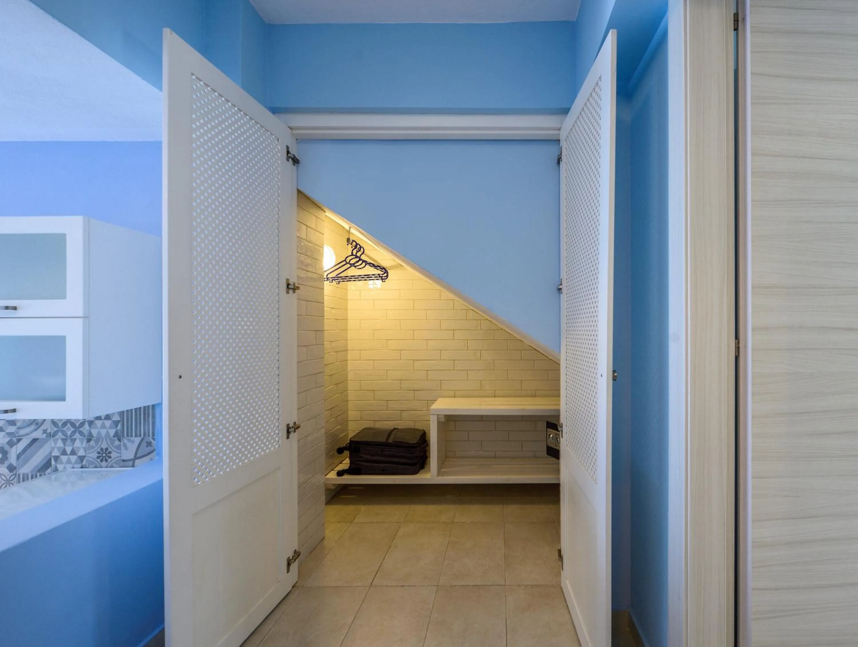 Bed in Elpiniki Luxury Apartments