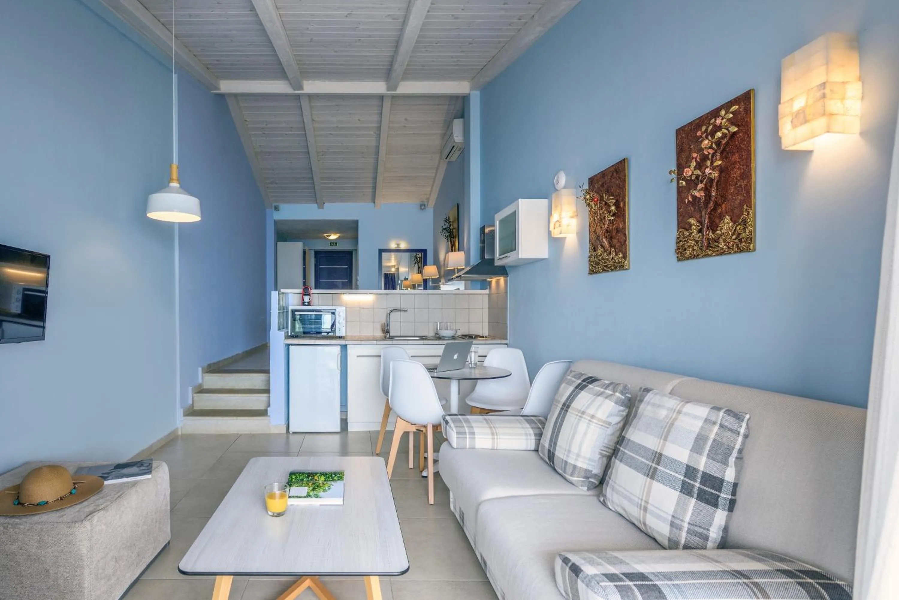 Kitchen or kitchenette in Elpiniki Luxury Apartments