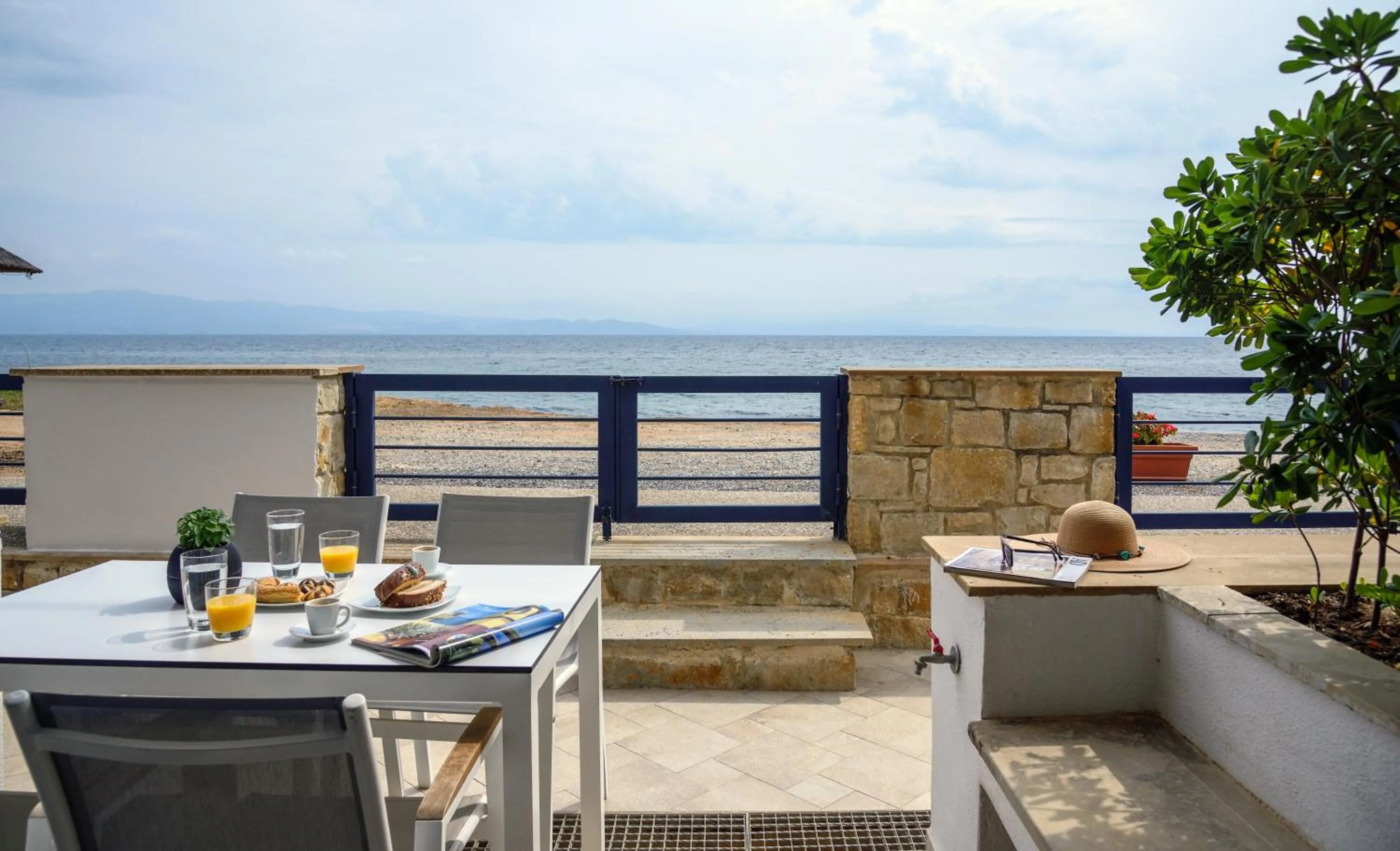 Patio in Elpiniki Luxury Apartments