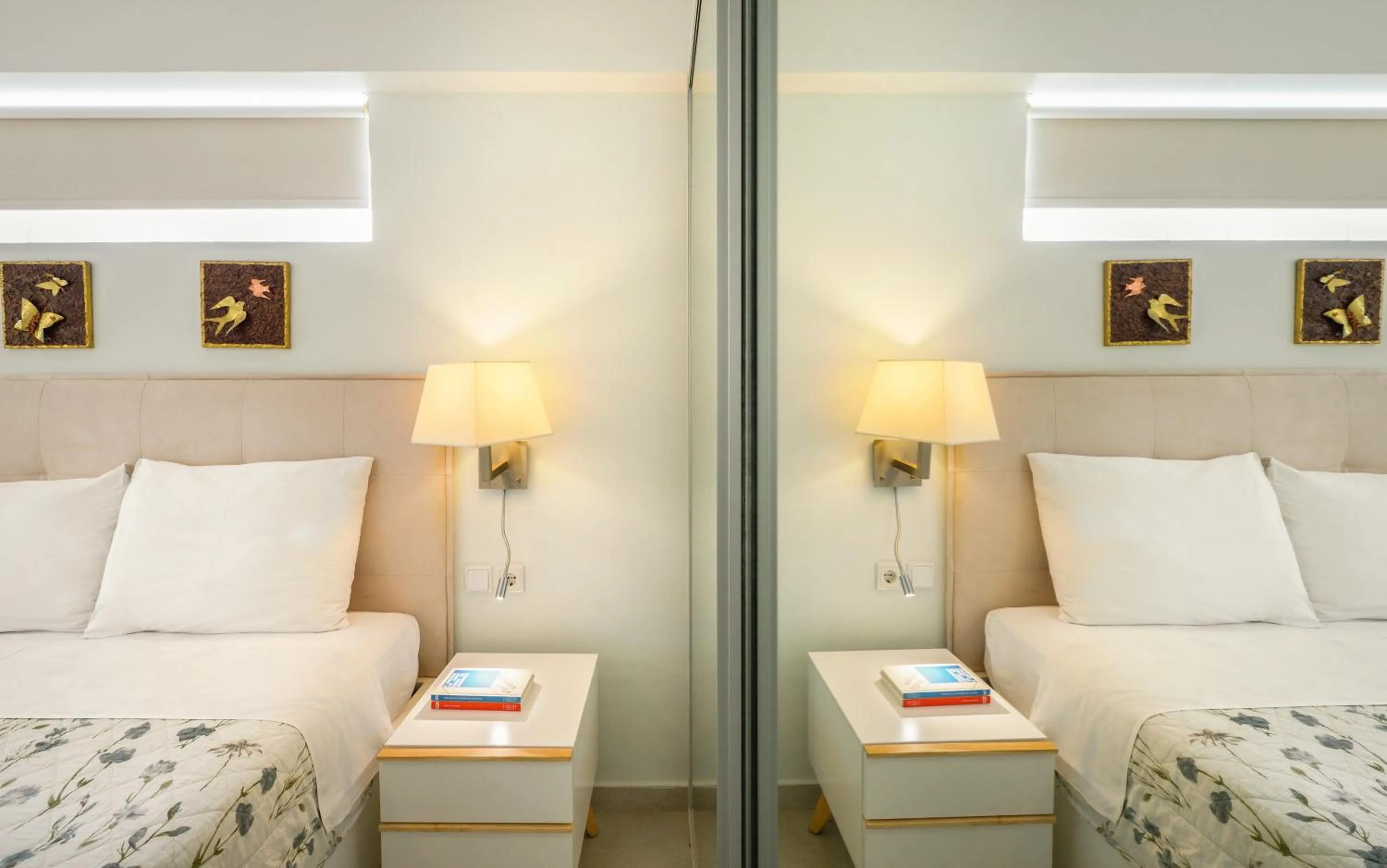 Bed in Elpiniki Luxury Apartments