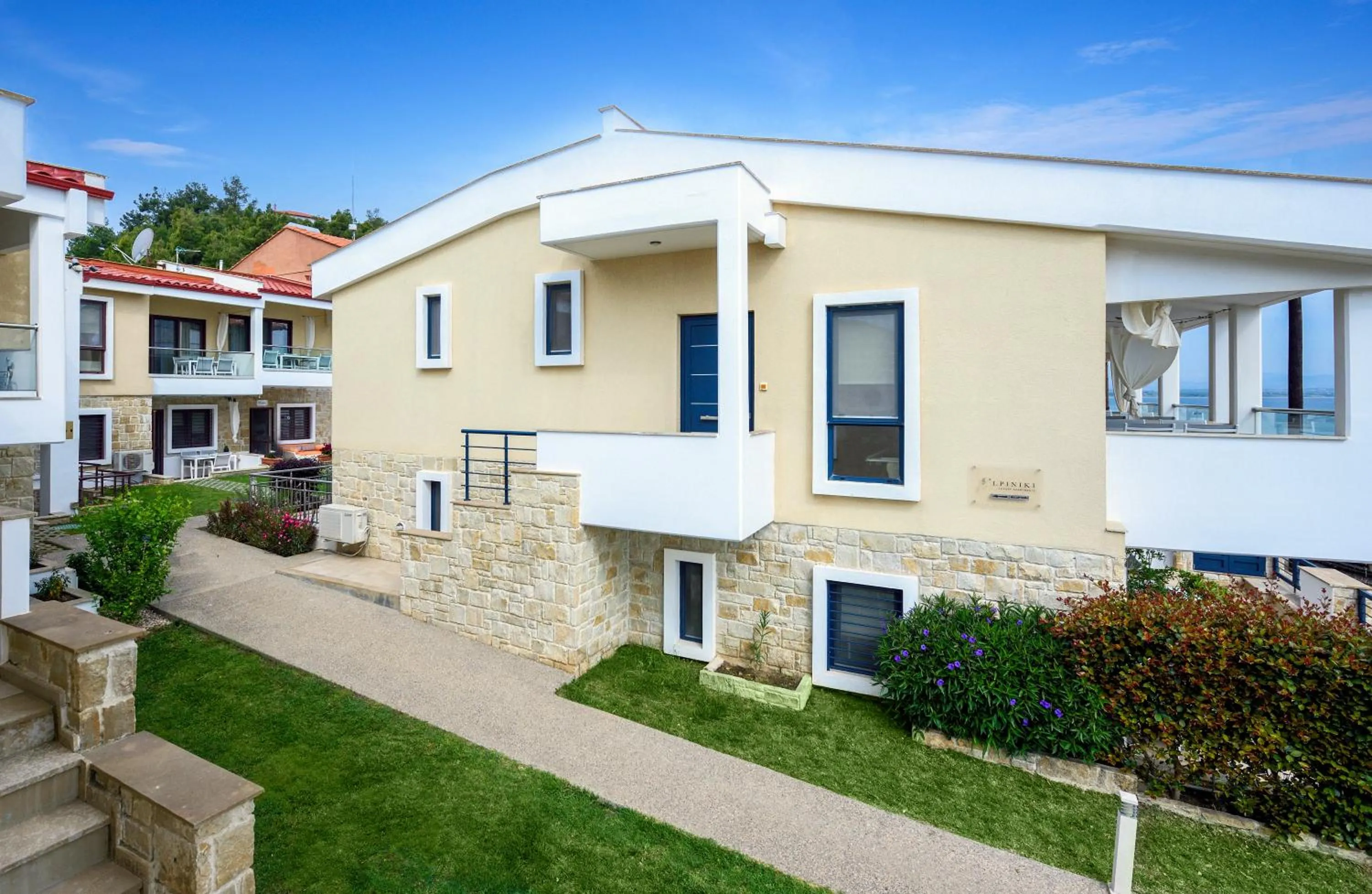 Elpiniki Luxury Apartments