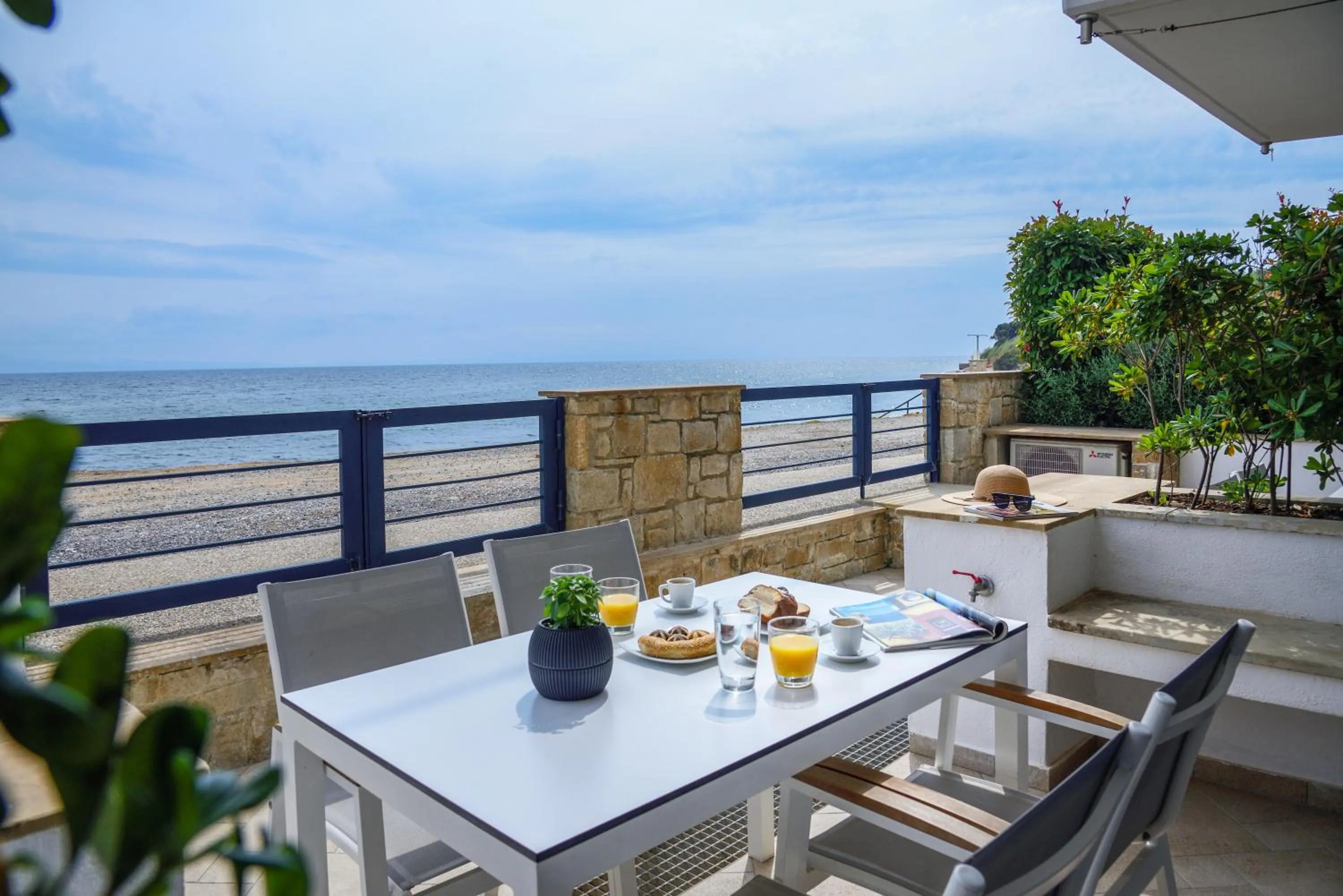 Patio in Elpiniki Luxury Apartments