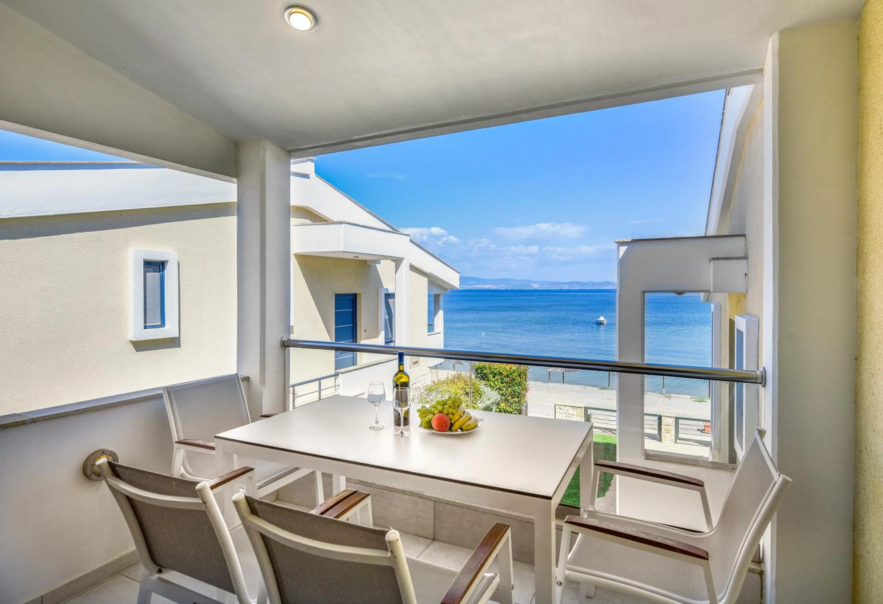 Day in Elpiniki Luxury Apartments