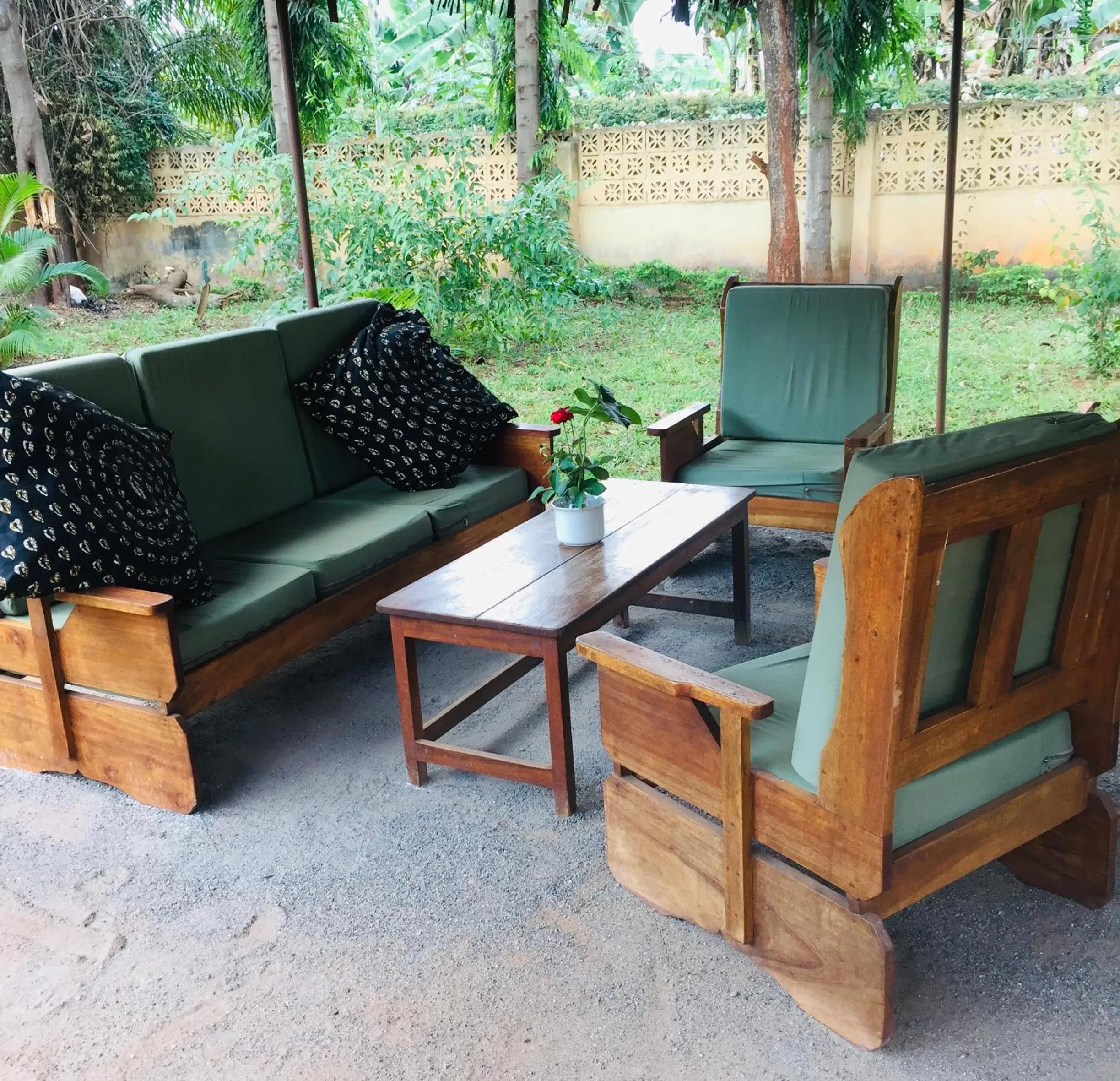 Mama Pierina Restaurant and Annex