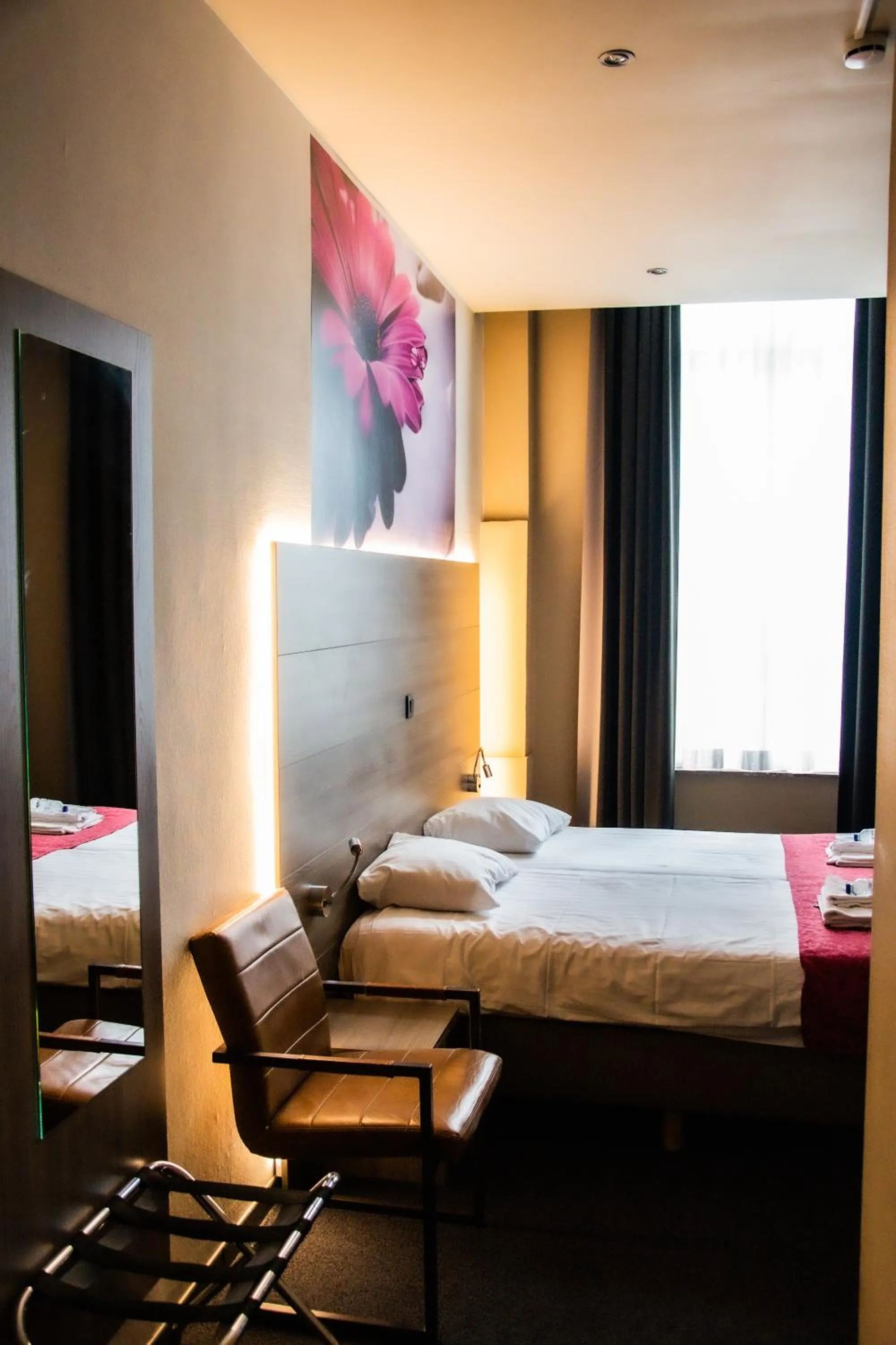 Bed in Hotel Industrie