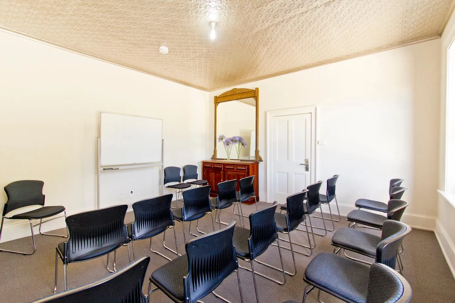 Meeting/conference room in Deloraine Hotel