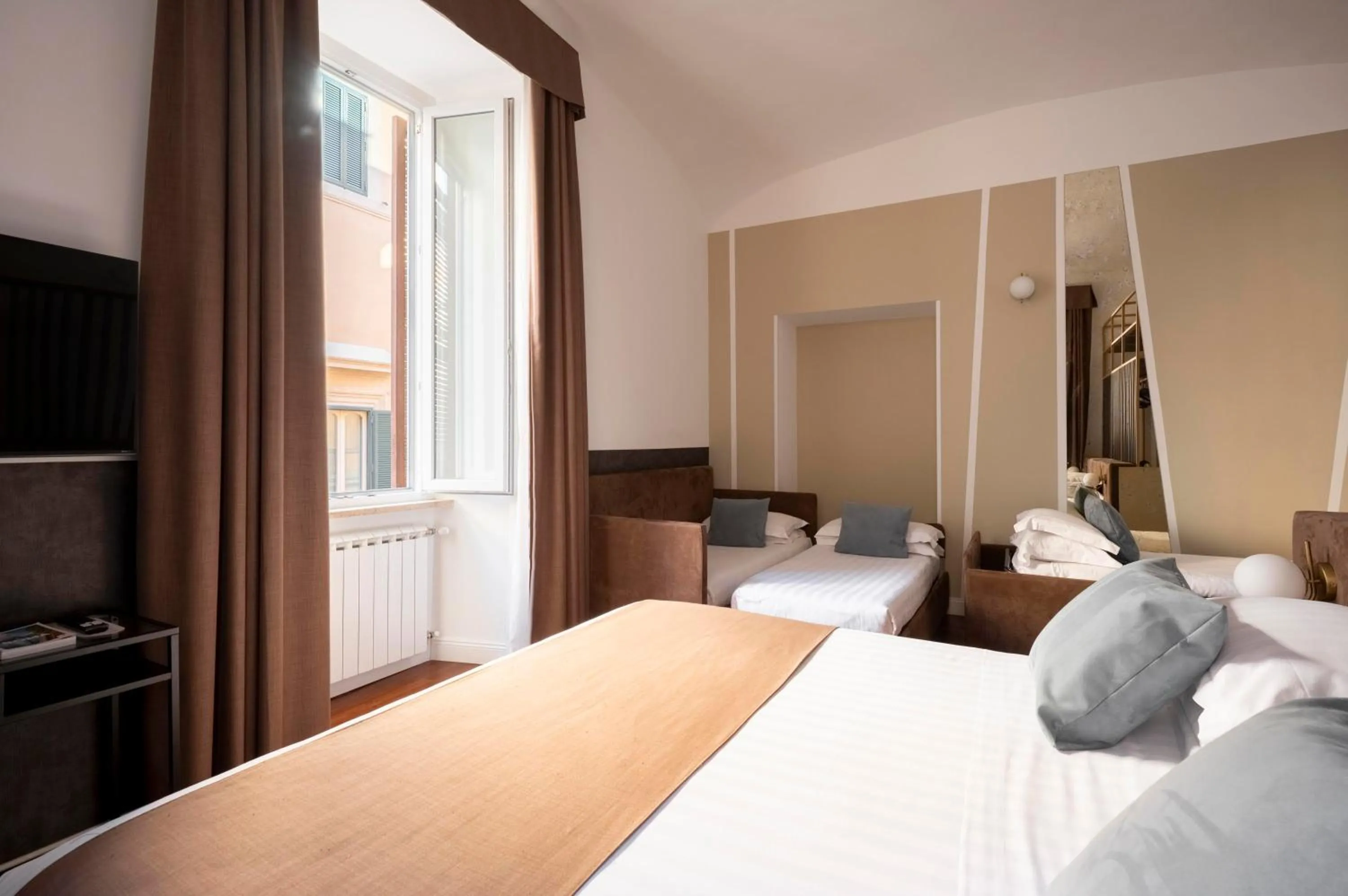 Bed in Vittoriano Suite