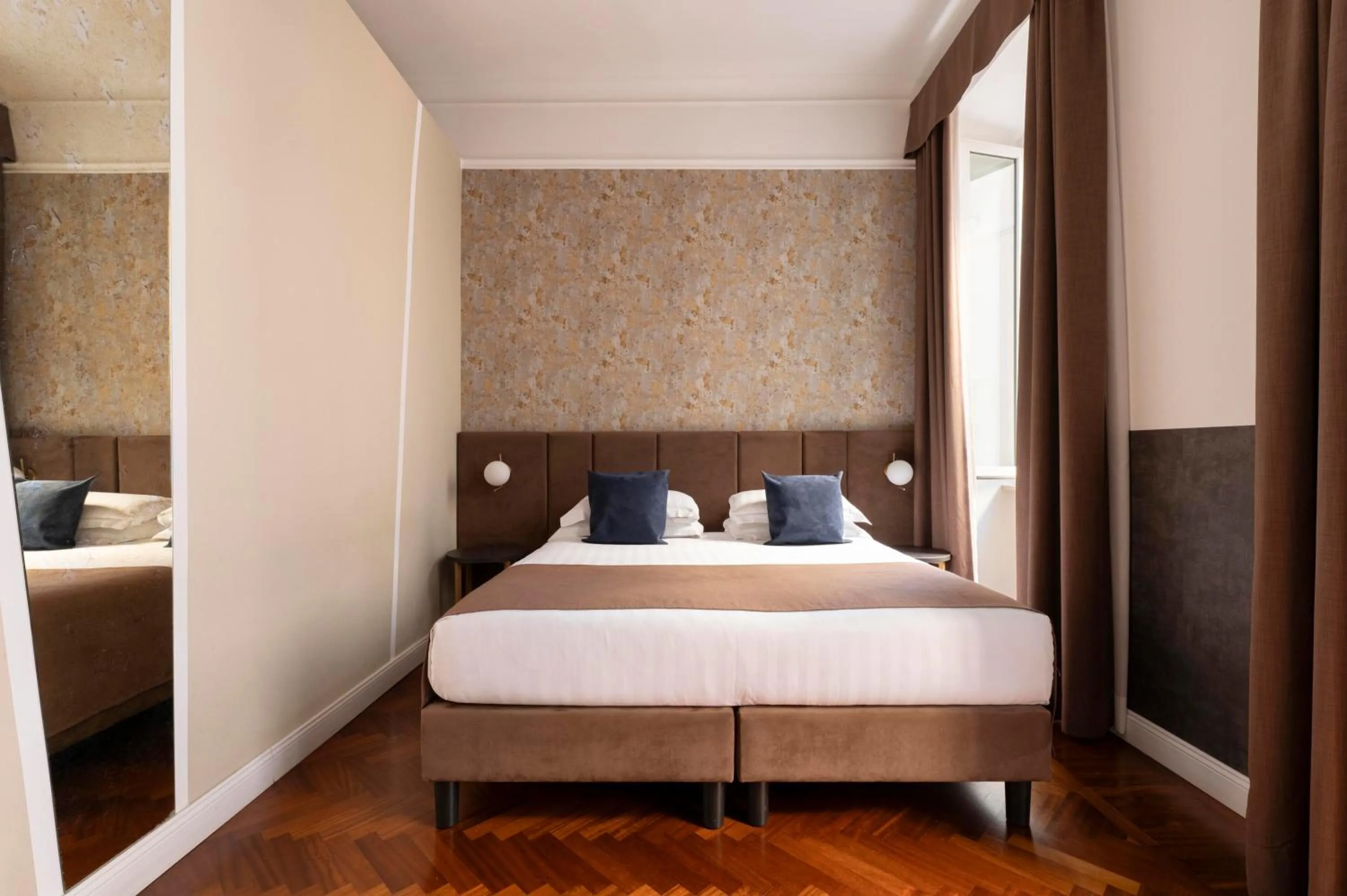 Bed in Vittoriano Suite