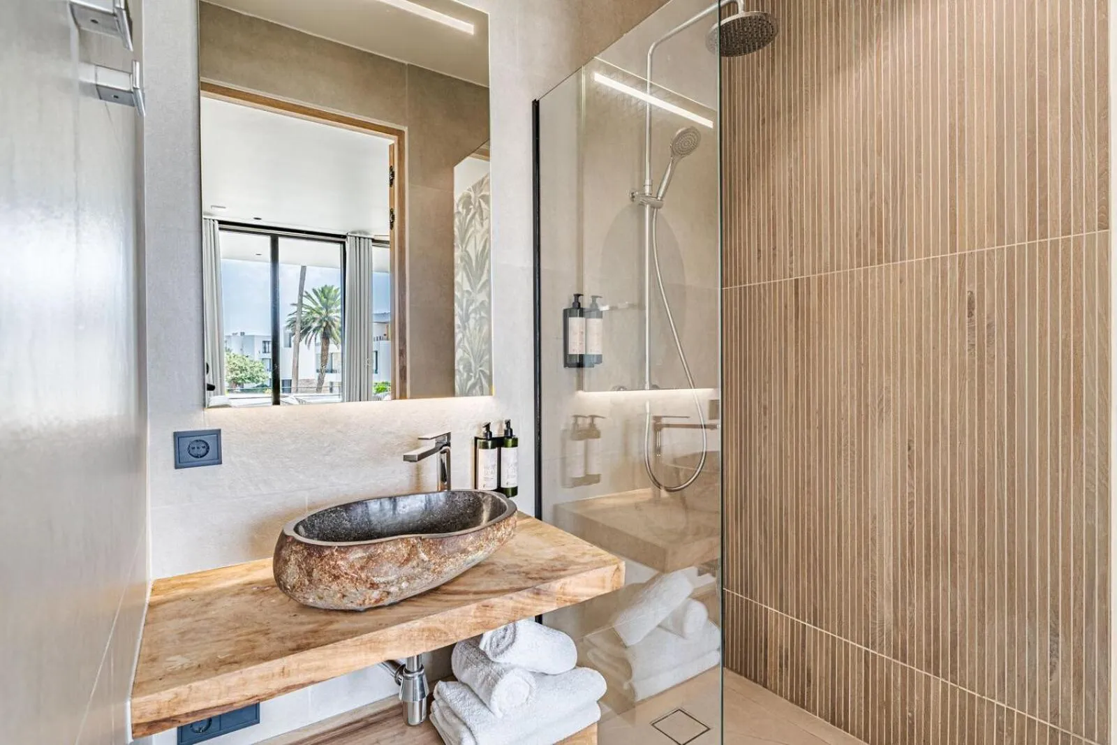 Bathroom in Van der Valk Plaza Beach & Dive Resort Bonaire - ALL INCLUSIVE