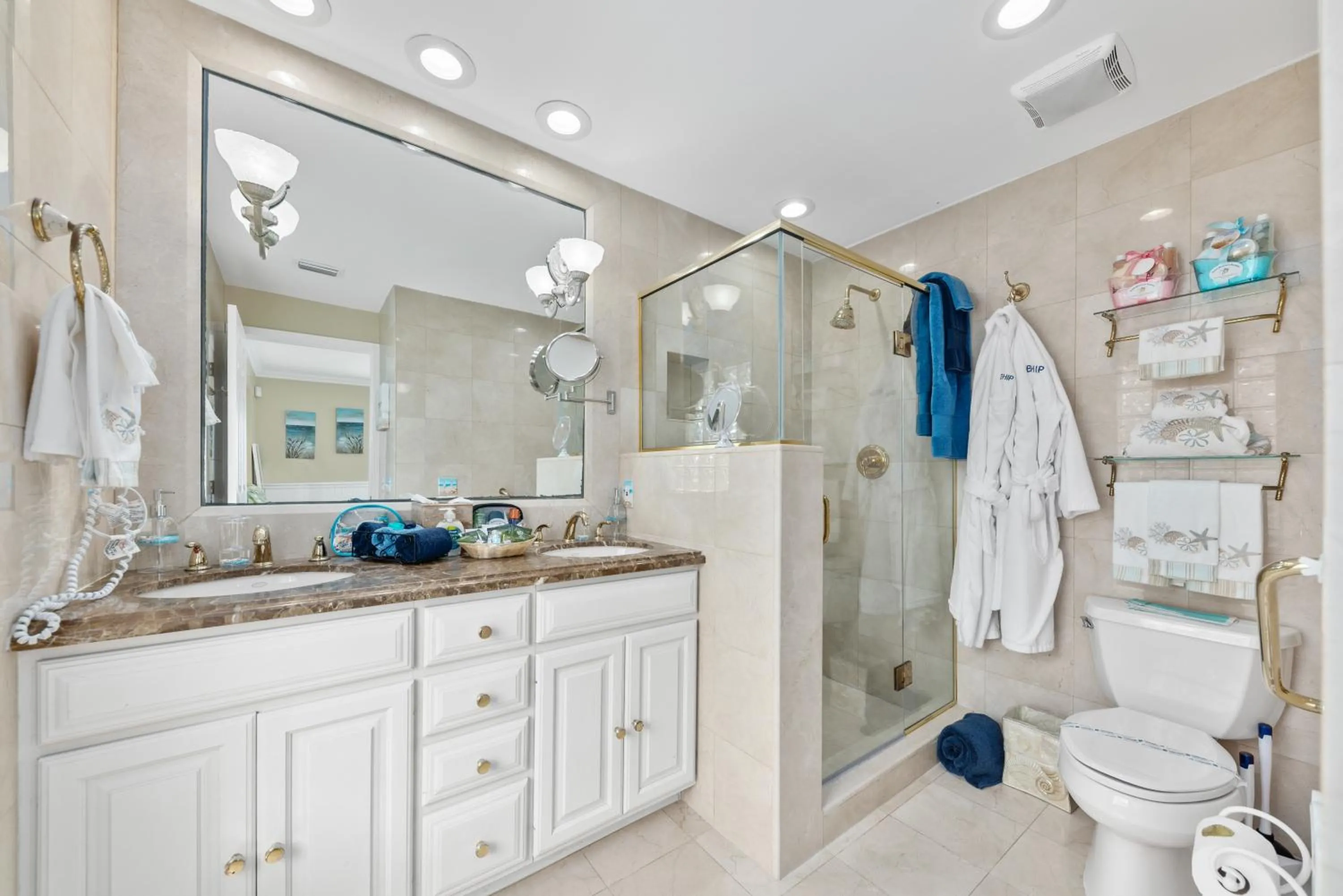 Shower in As Good as it Gets