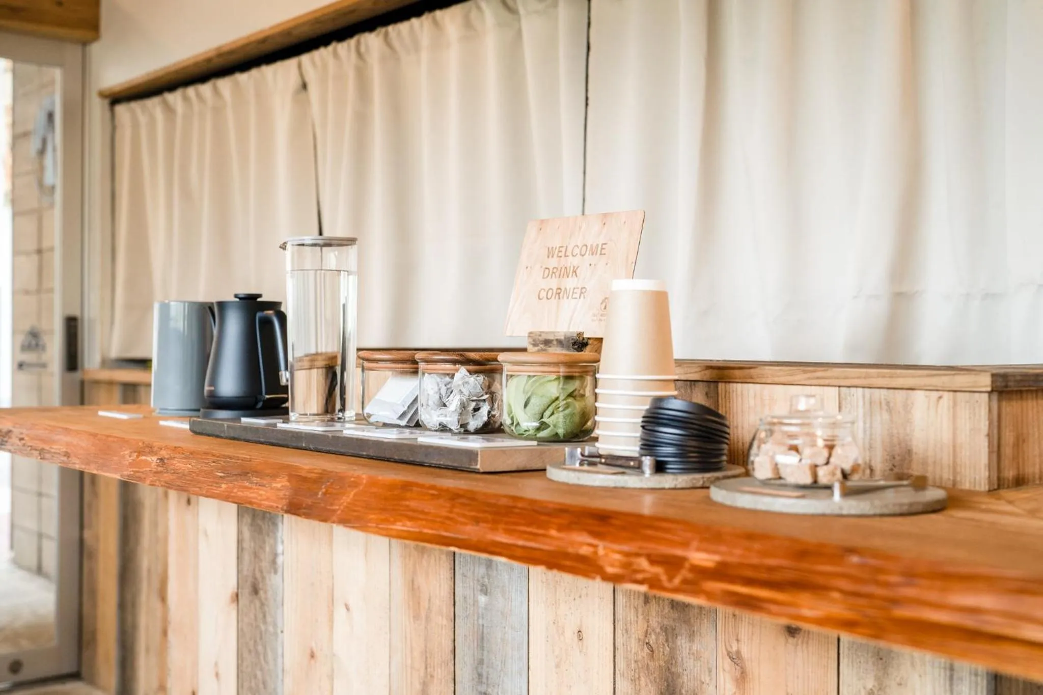 Drinks in fan! ABURATSU