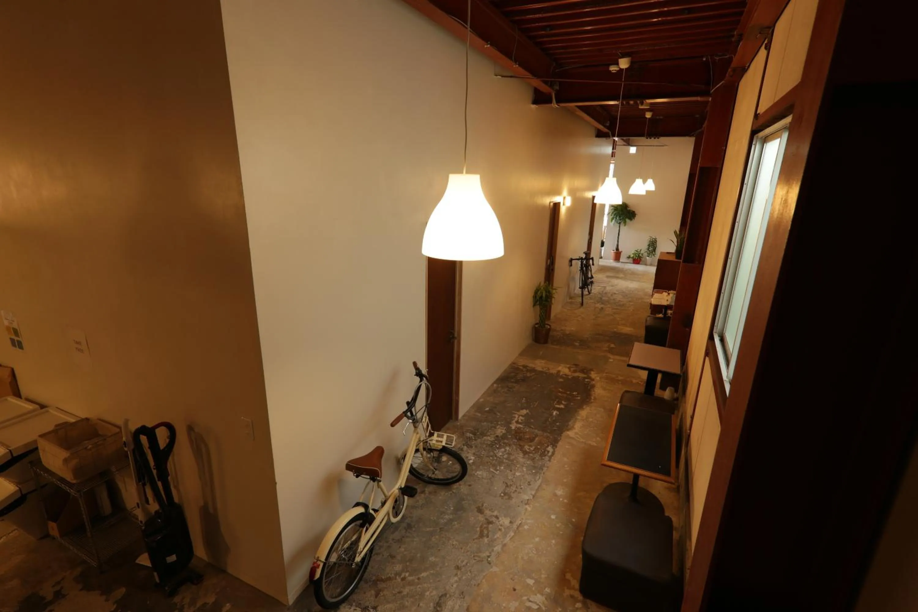 Area and facilities in fan! ABURATSU