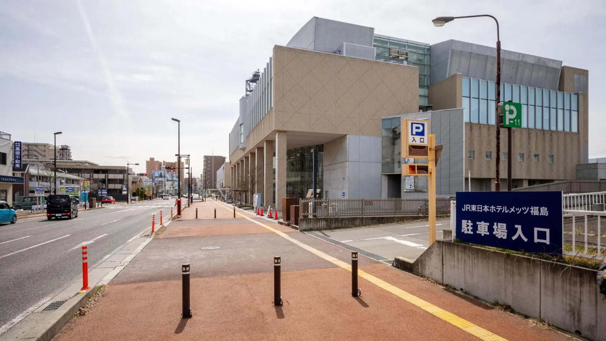 JR-East Hotel Mets Fukushima