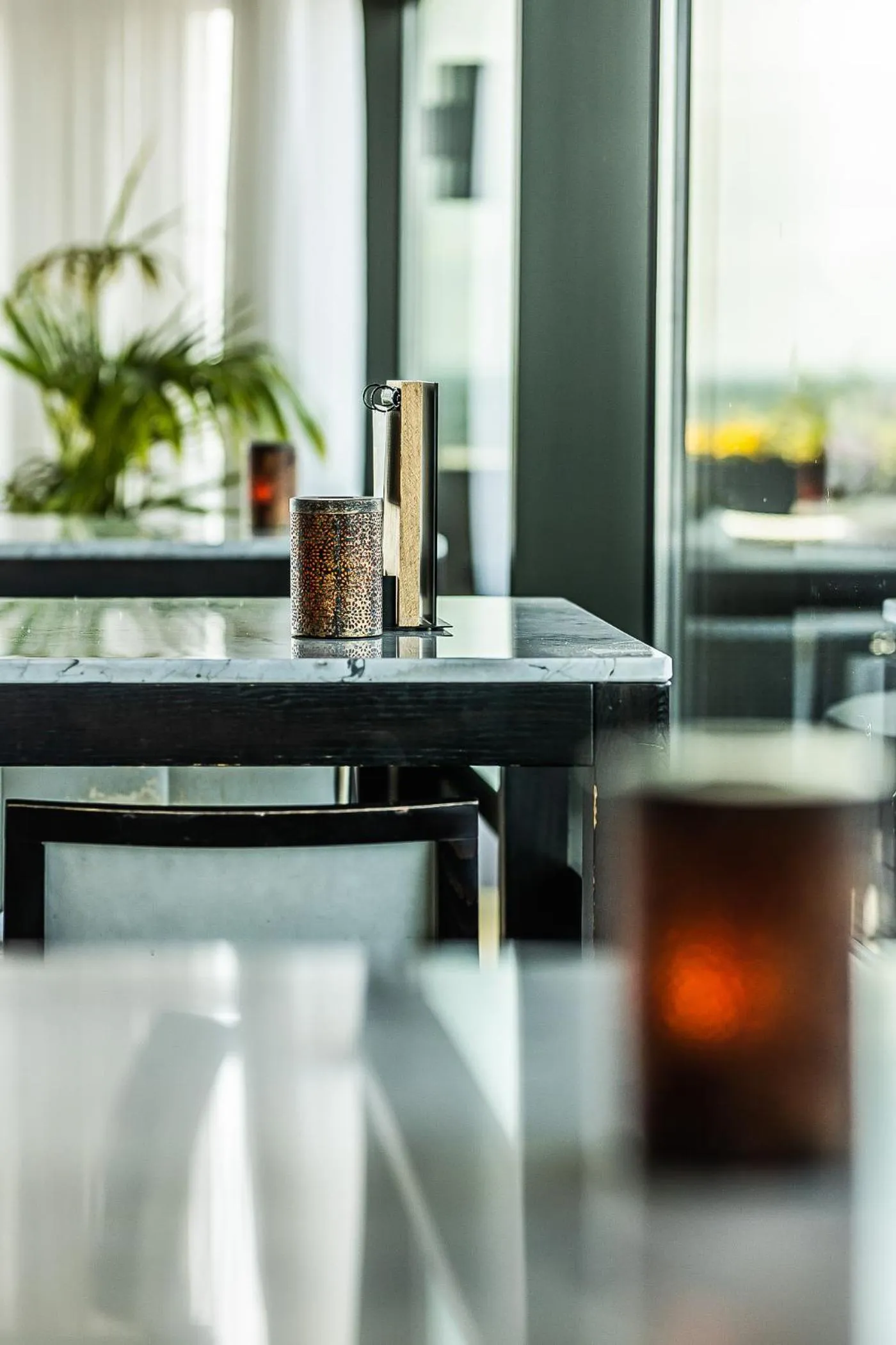 Lounge or bar in Radisson Blu Hotel, Hasselt