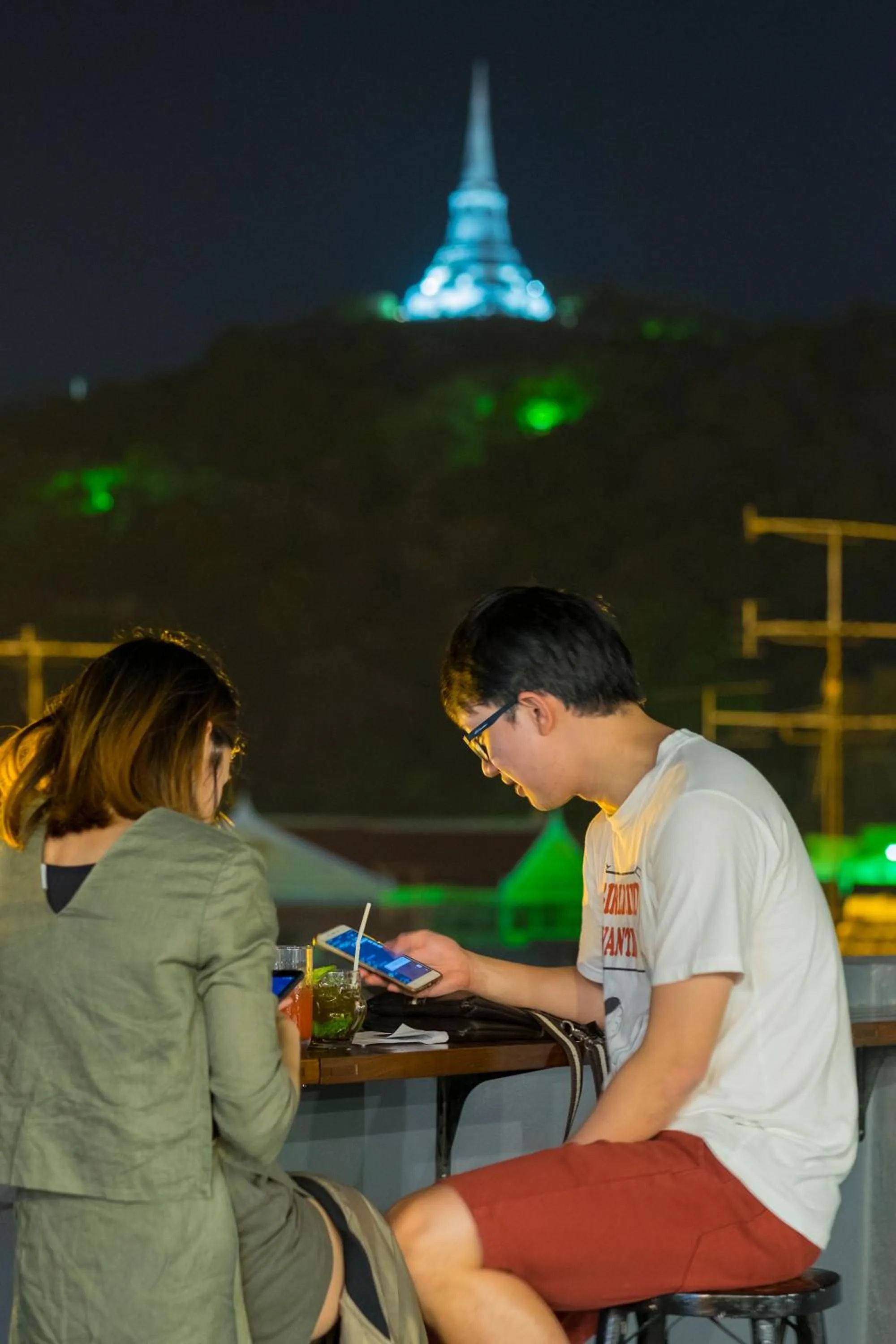 Communal lounge/ TV room in Chedi View Hostel