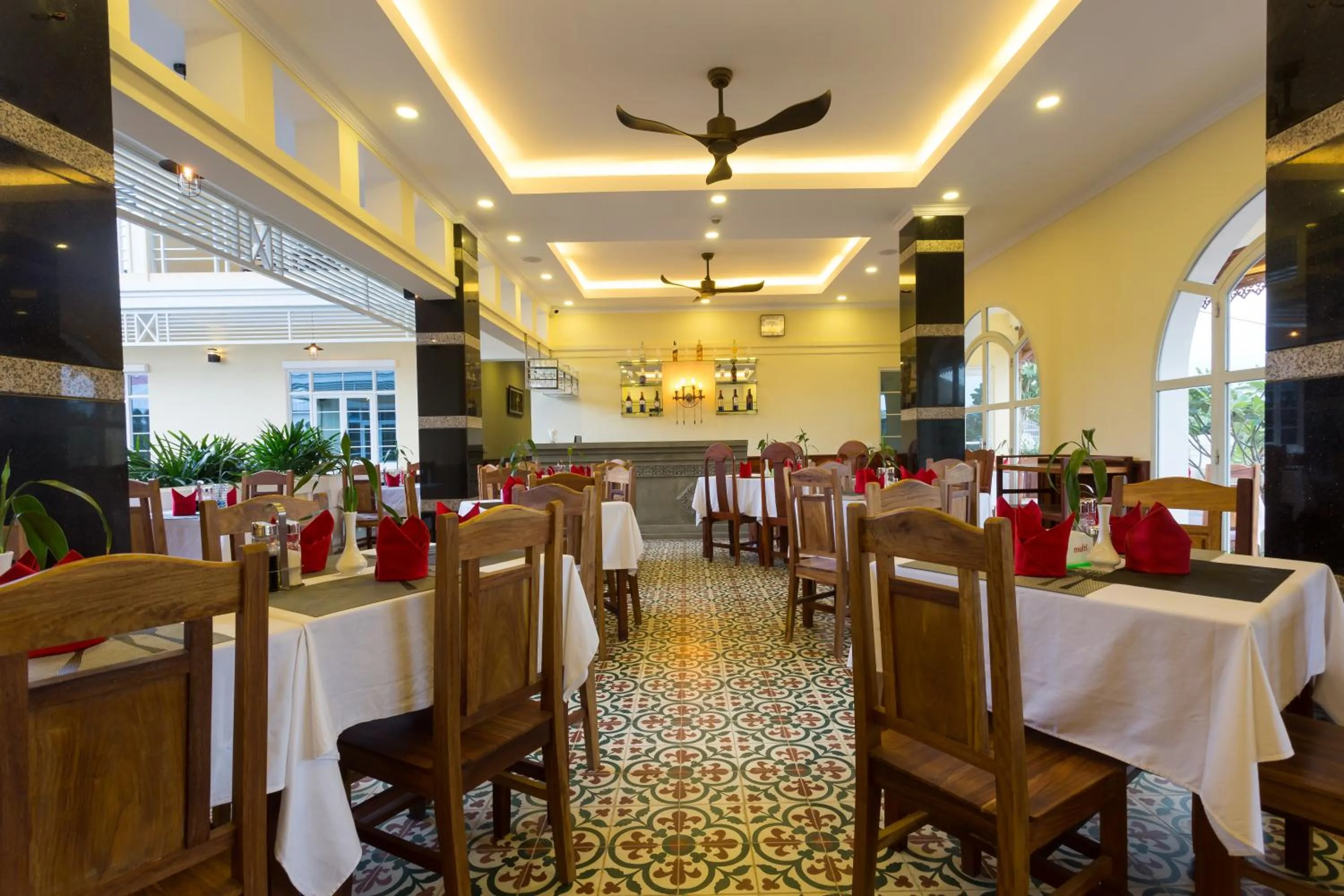 Restaurant/places to eat in Grand Bayon Siem Reap Hotel