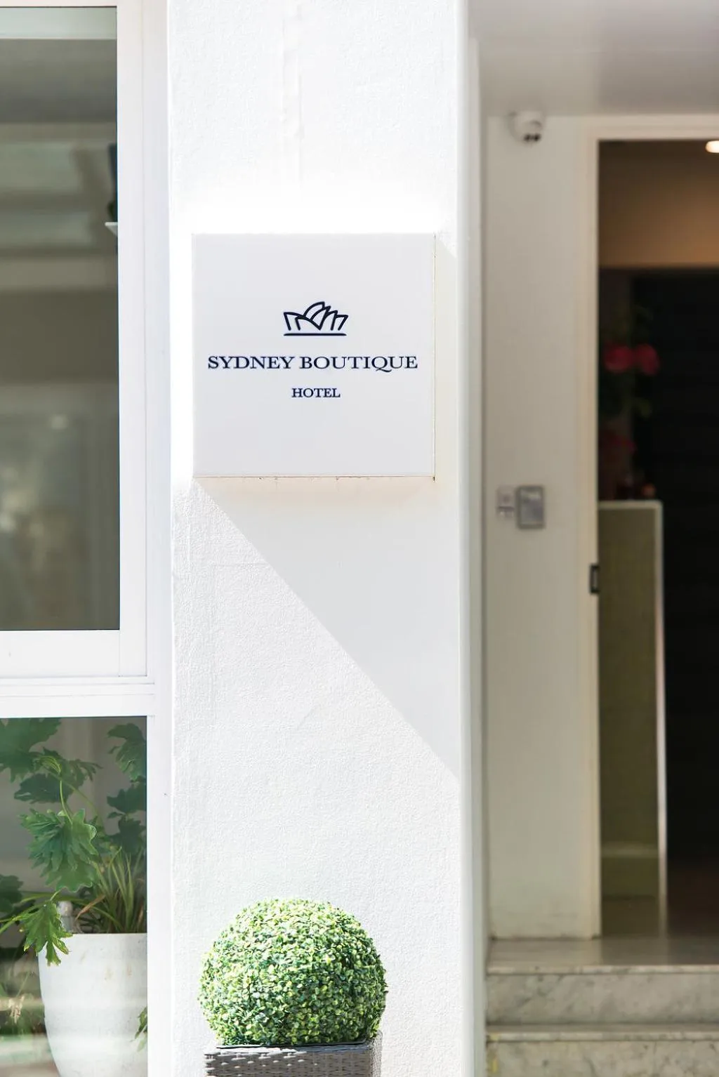 Facade/entrance in Sydney Boutique Hotel