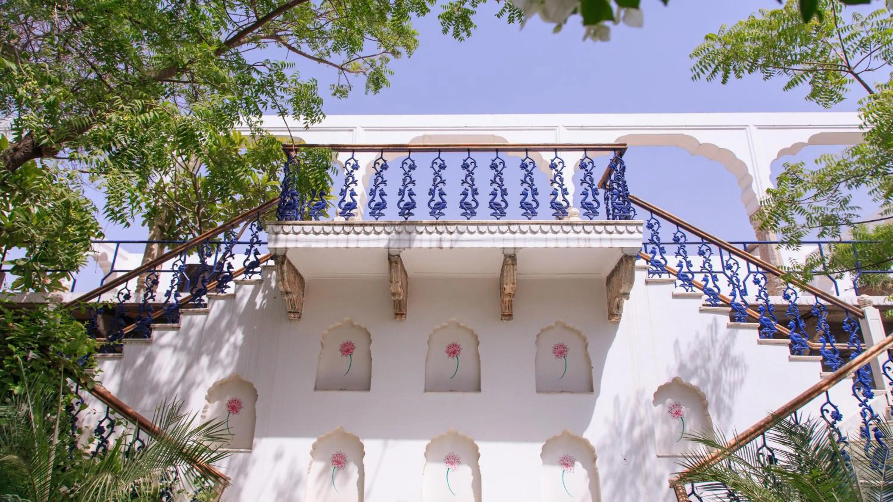 Property building in Dera Mandawa