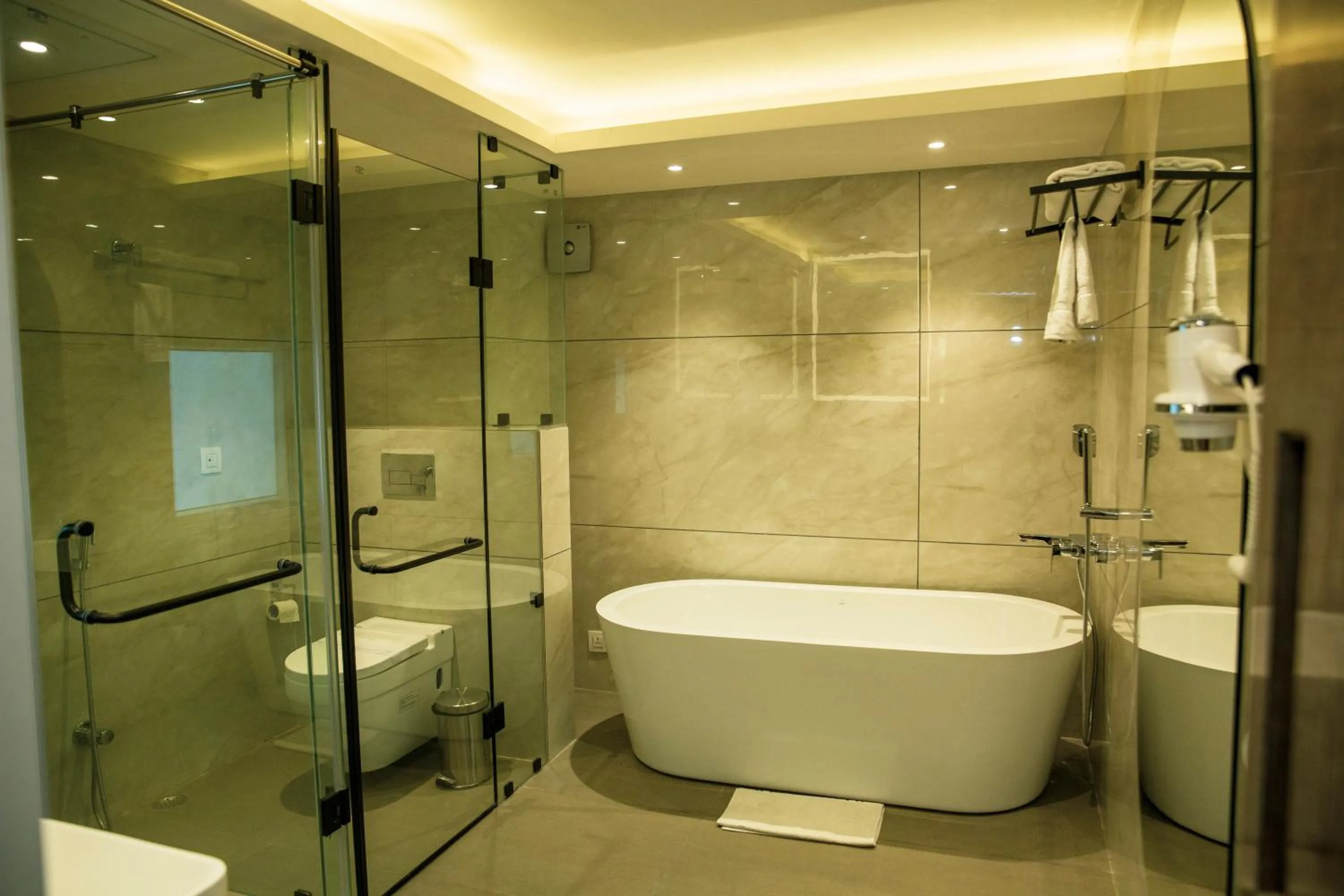 Toilet in Pan Asia Continental