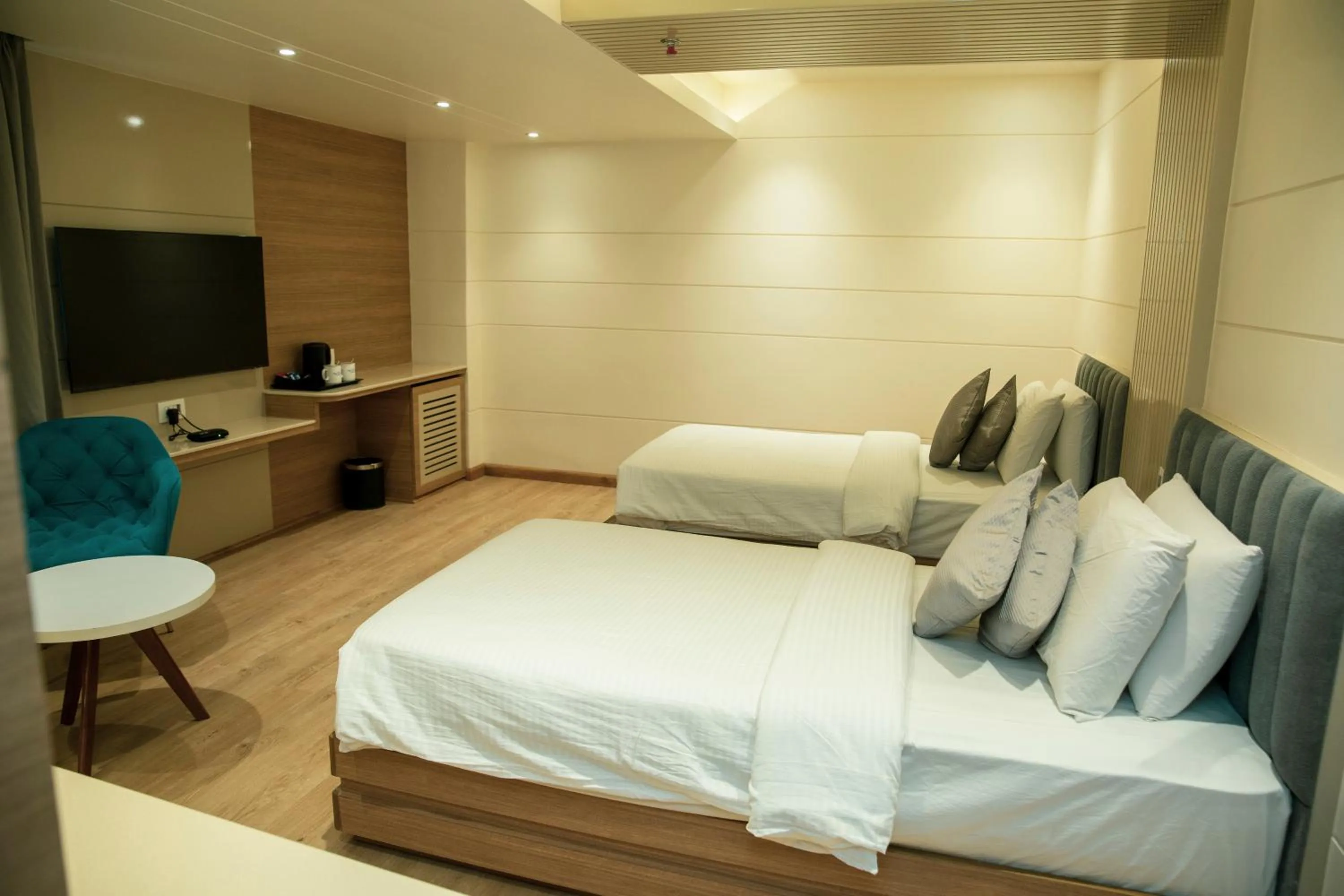 Bed in Pan Asia Continental