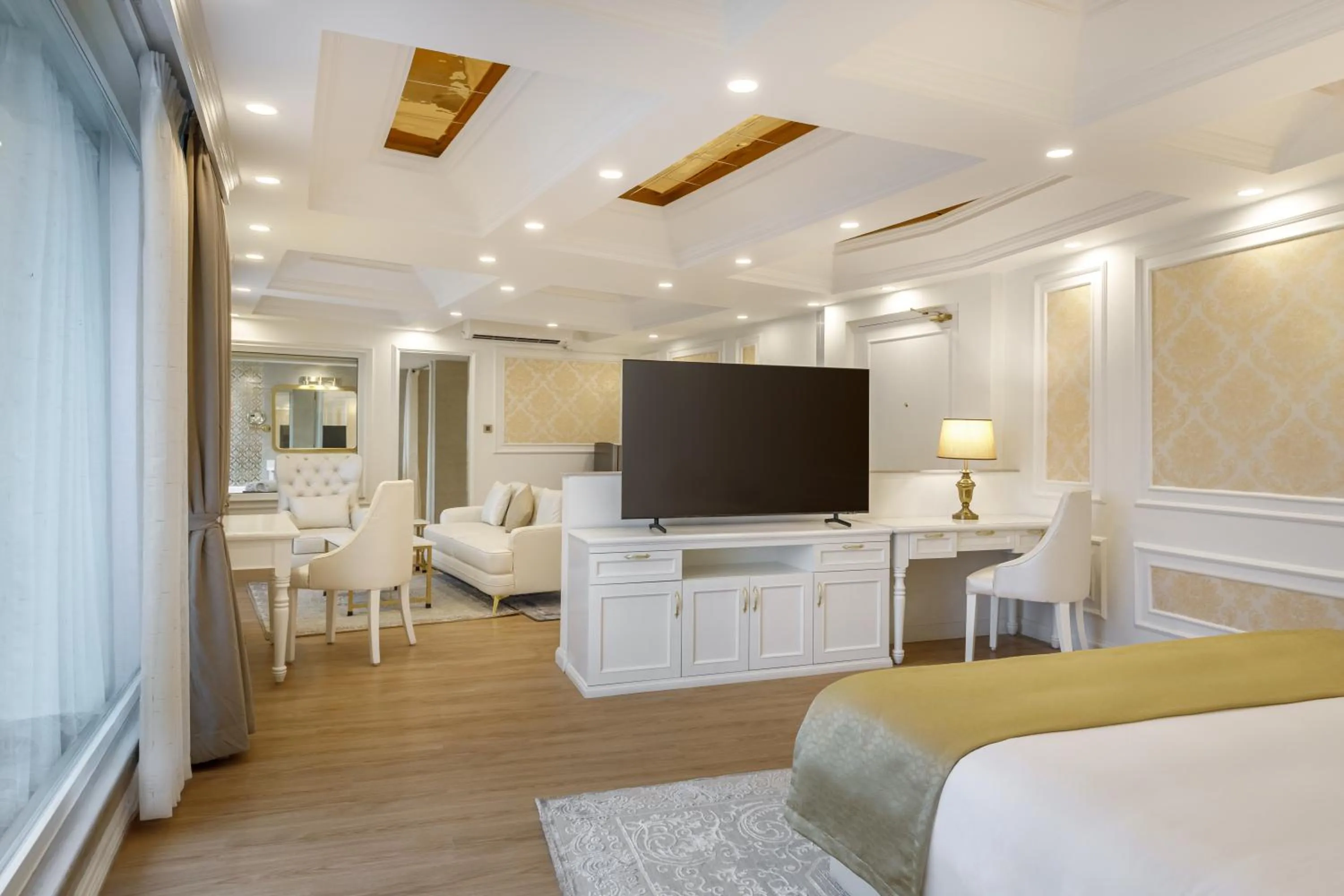 Bedroom in Le Glamour Resort & Wellness Spa