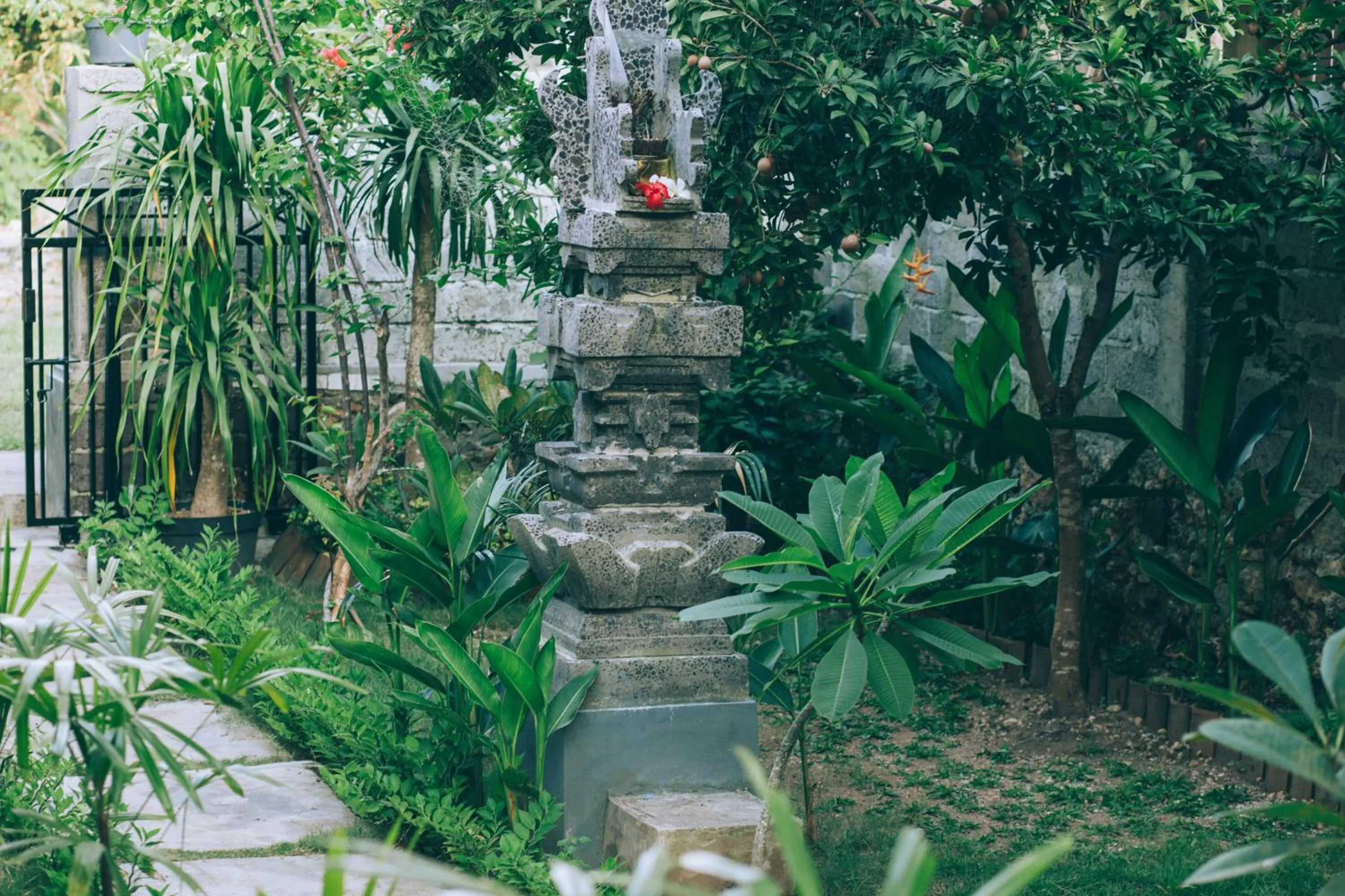 Garden in Nerima Hut Lembongan