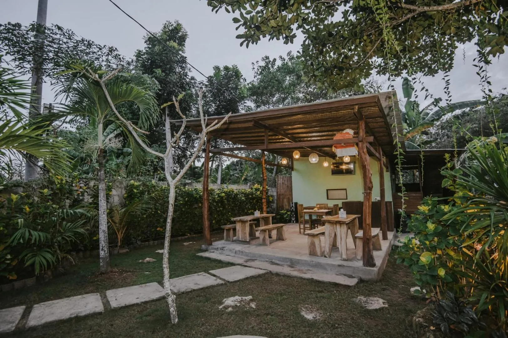 Breakfast in Nerima Hut Lembongan