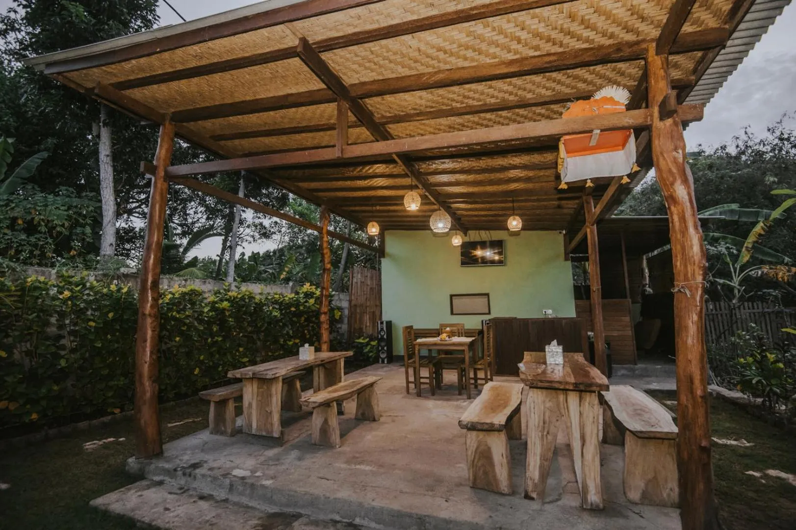 Restaurant/places to eat in Nerima Hut Lembongan