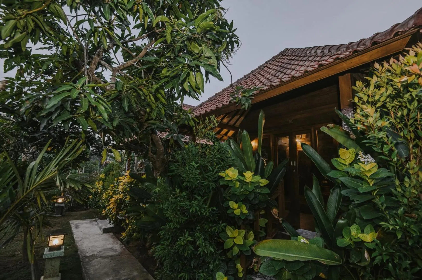 Garden in Nerima Hut Lembongan