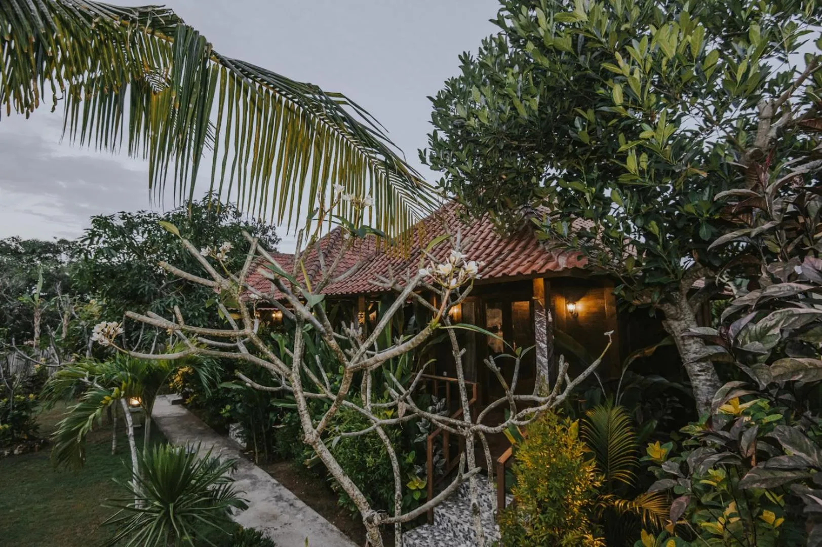 Garden in Nerima Hut Lembongan