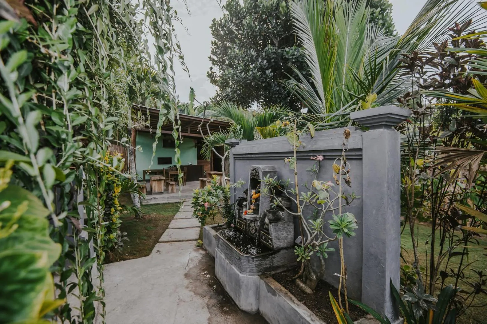 Facade/entrance in Nerima Hut Lembongan