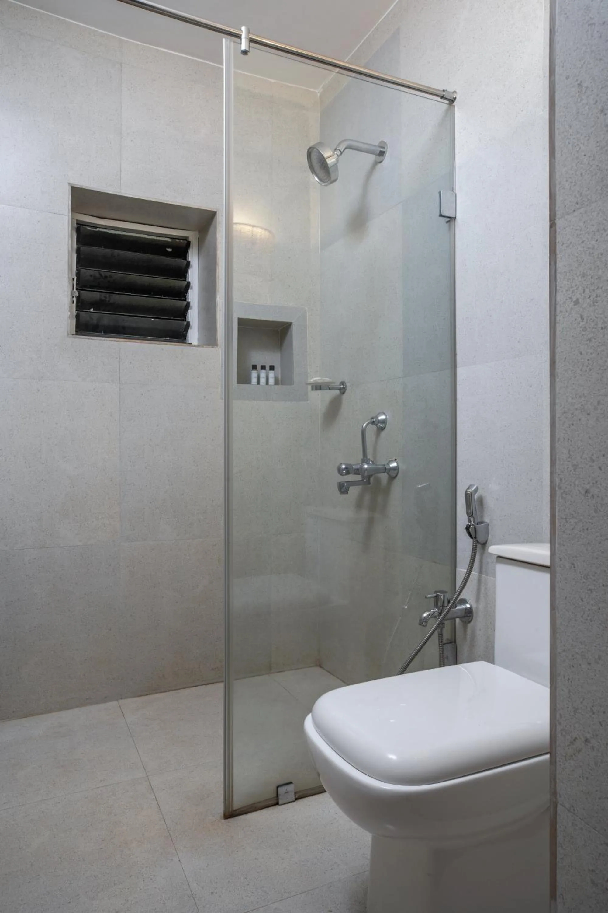 Bathroom in LaRiSa Resort, Morjim