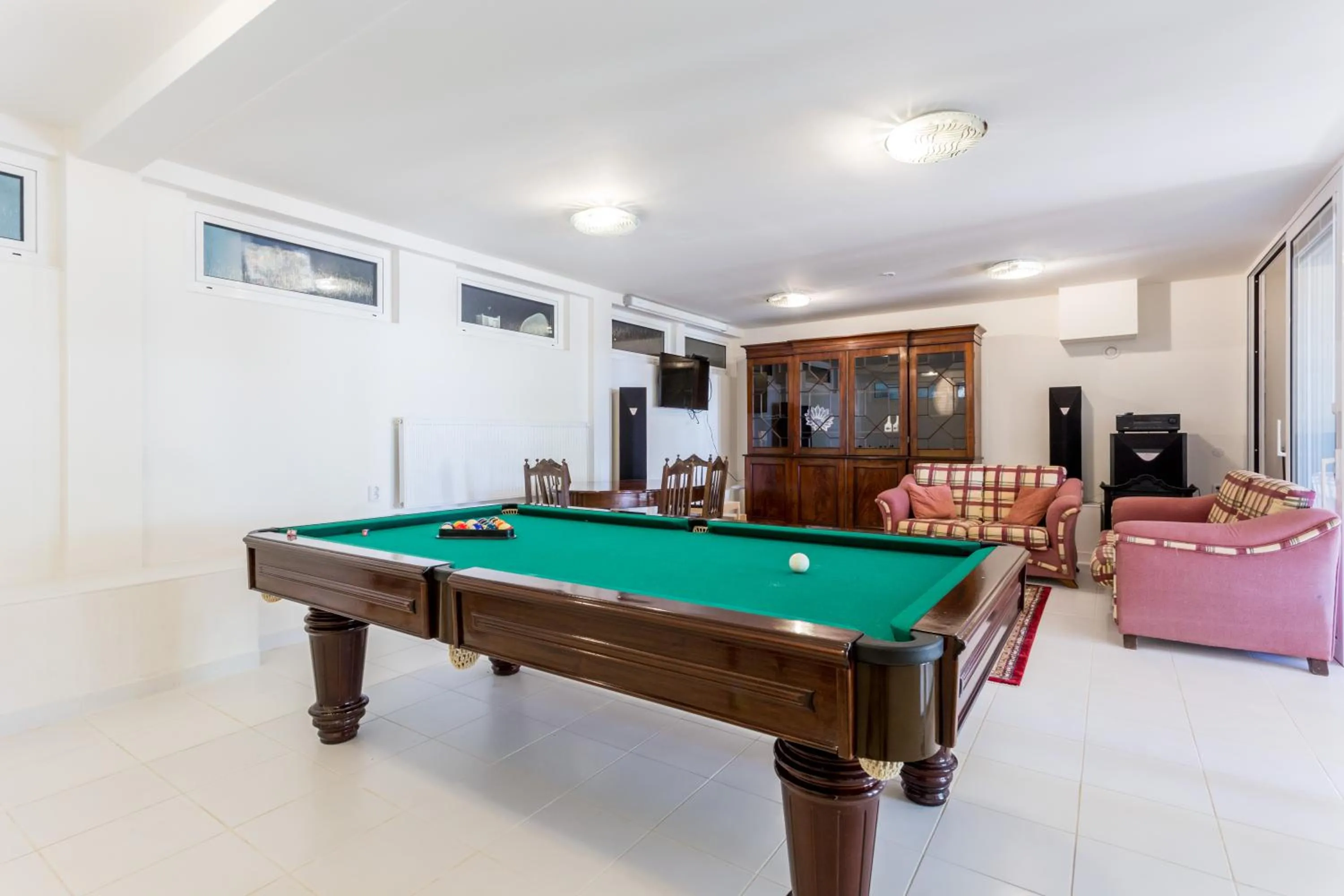 Billiard in Top Cliff Villa with Ocean View and Private Pool UP to 18 Guests