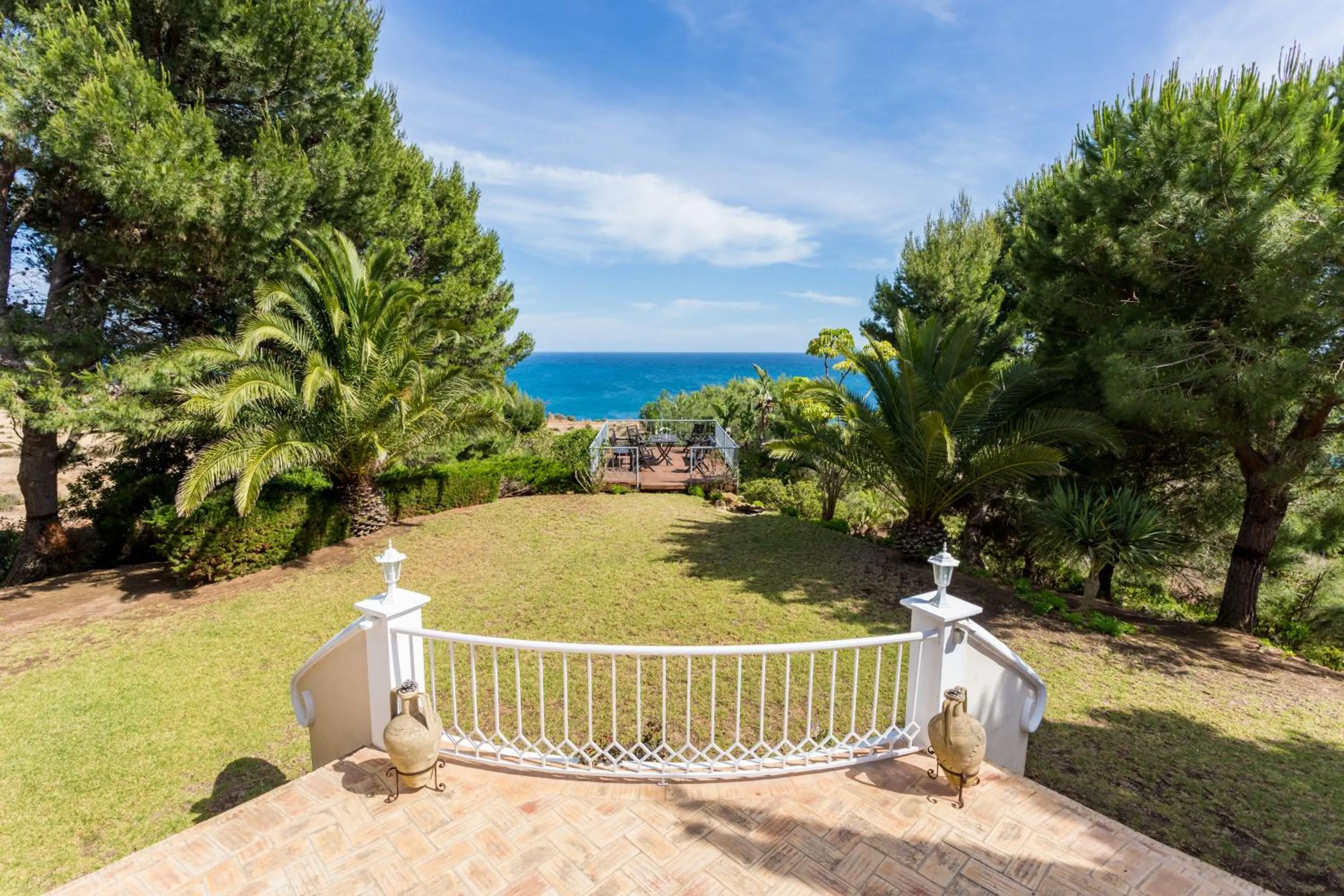 Top Cliff Villa with Ocean View and Private Pool UP to 18 Guests