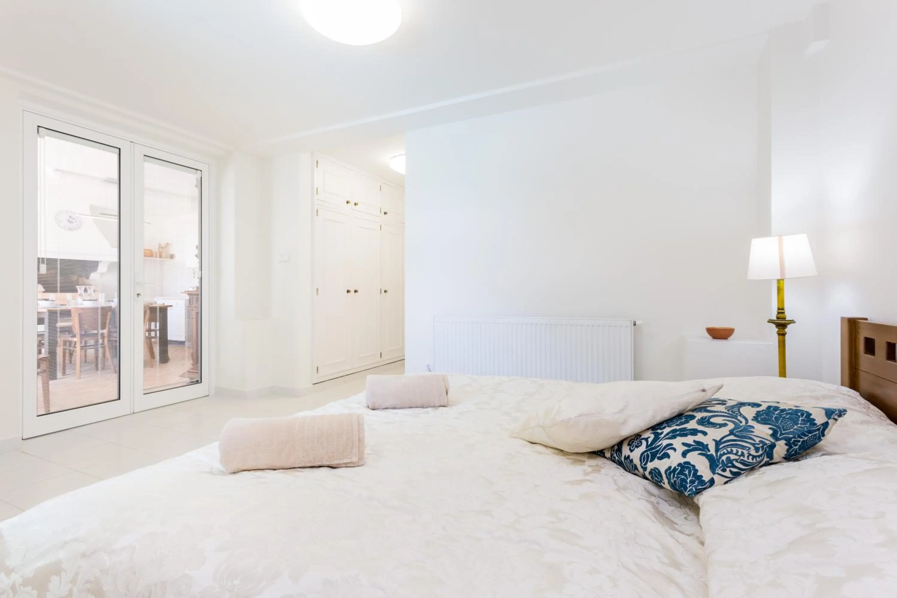 Bed in Top Cliff Villa with Ocean View and Private Pool UP to 18 Guests
