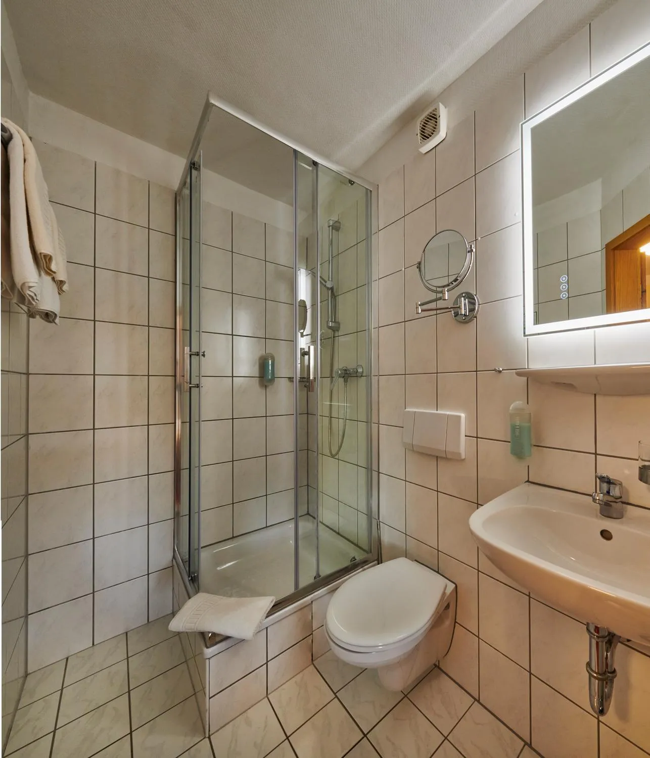 Bathroom in Hotel Elbparadies