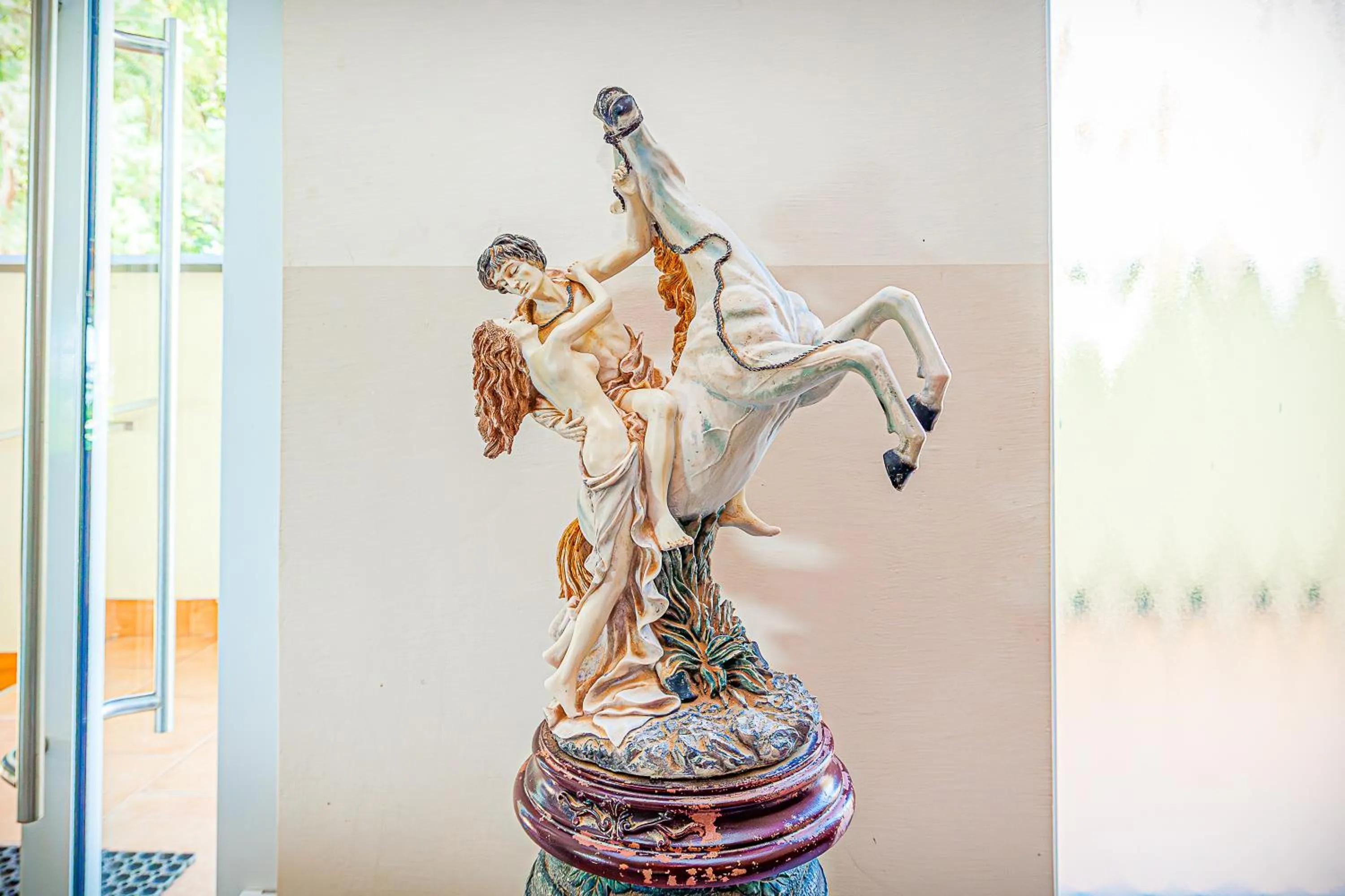 Decorative detail in Kasumai Beach Resort