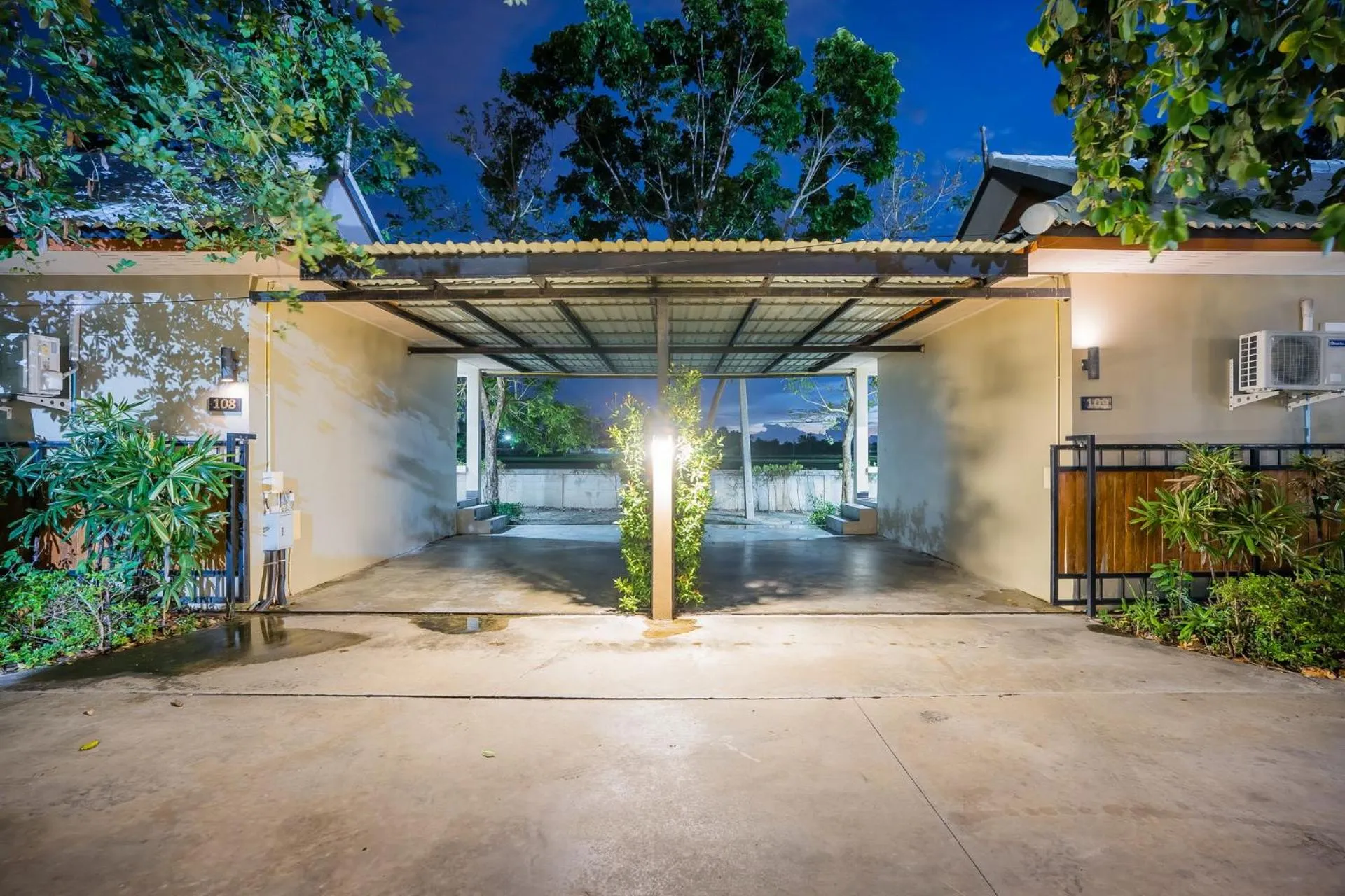 Facade/entrance in Tontan Resort Cha-am