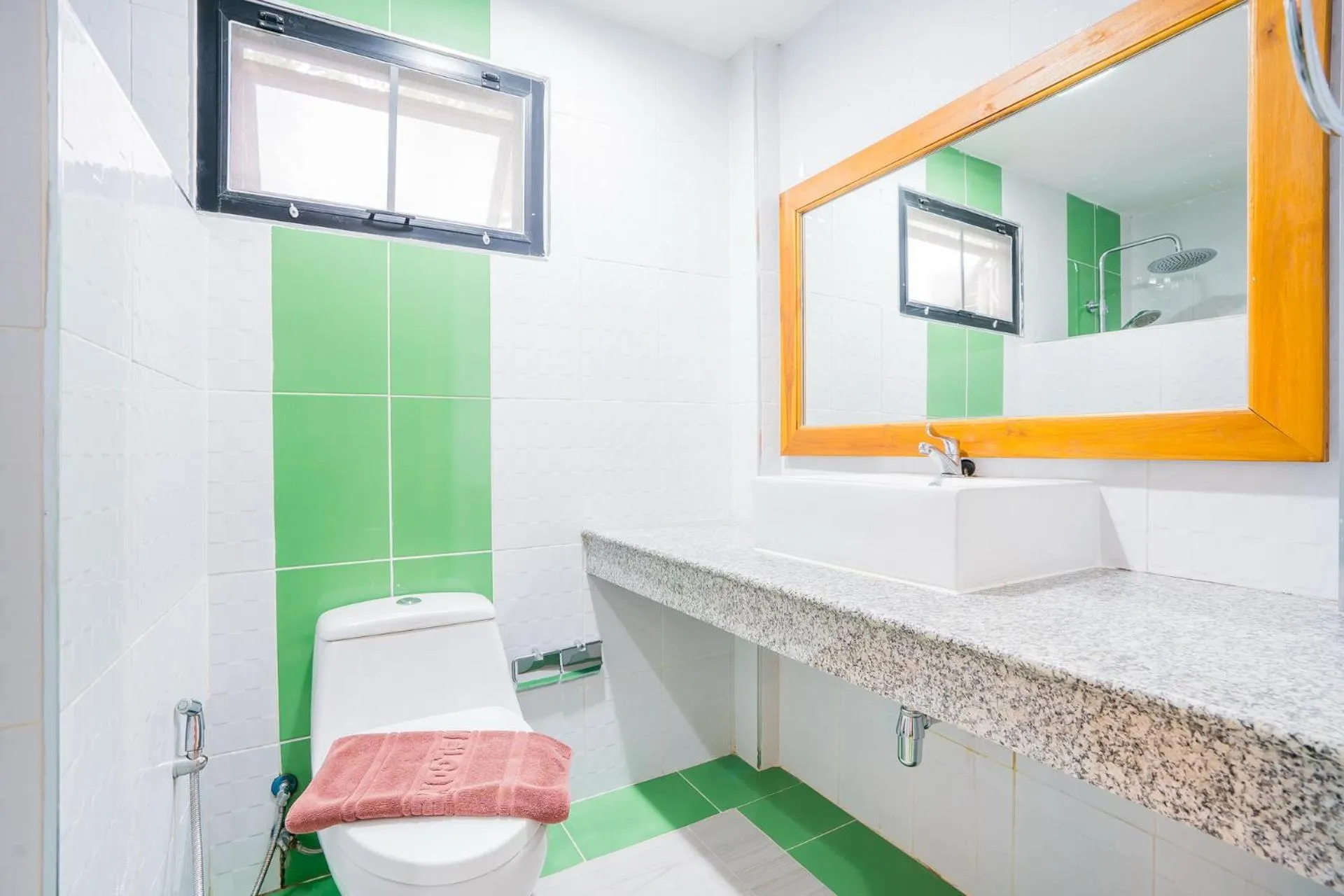 Toilet in Tontan Resort Cha-am