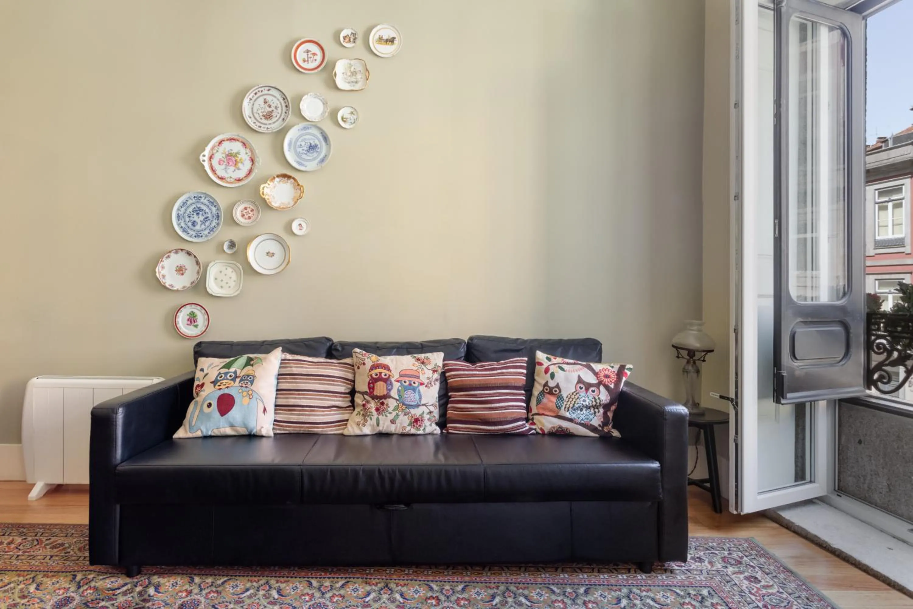 Decorative detail in Mouzinho 244 - Porto Houses & Suites