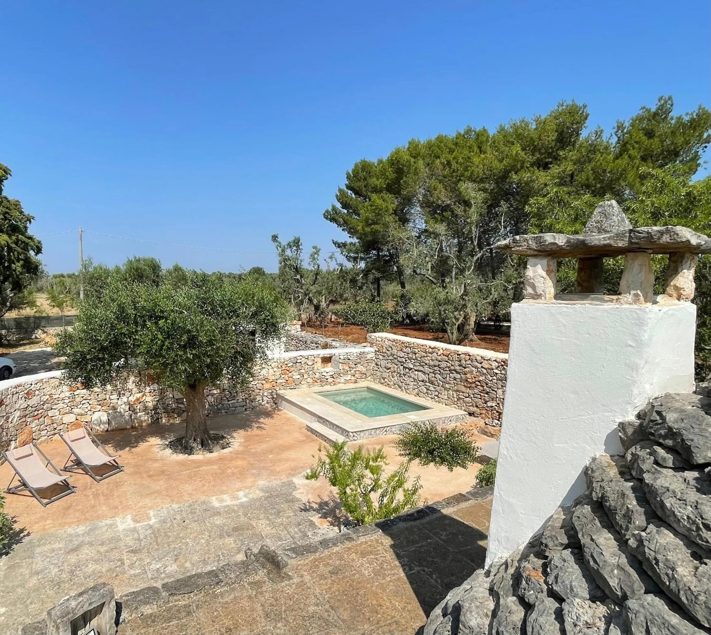 Trullo con piscina baby