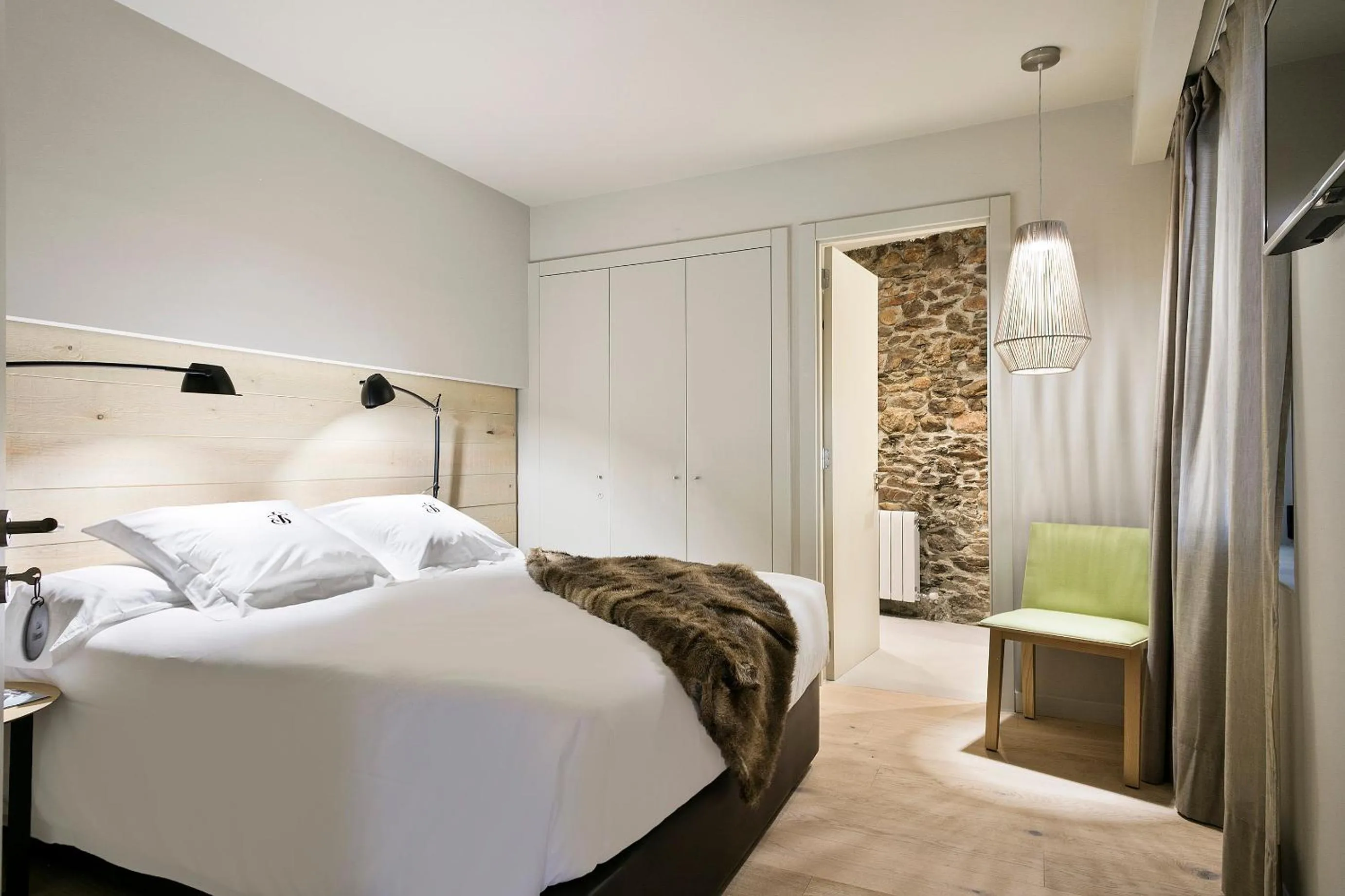 Photo of the whole room, Bed in Set Terres - La Villa de Llívia - Adults only